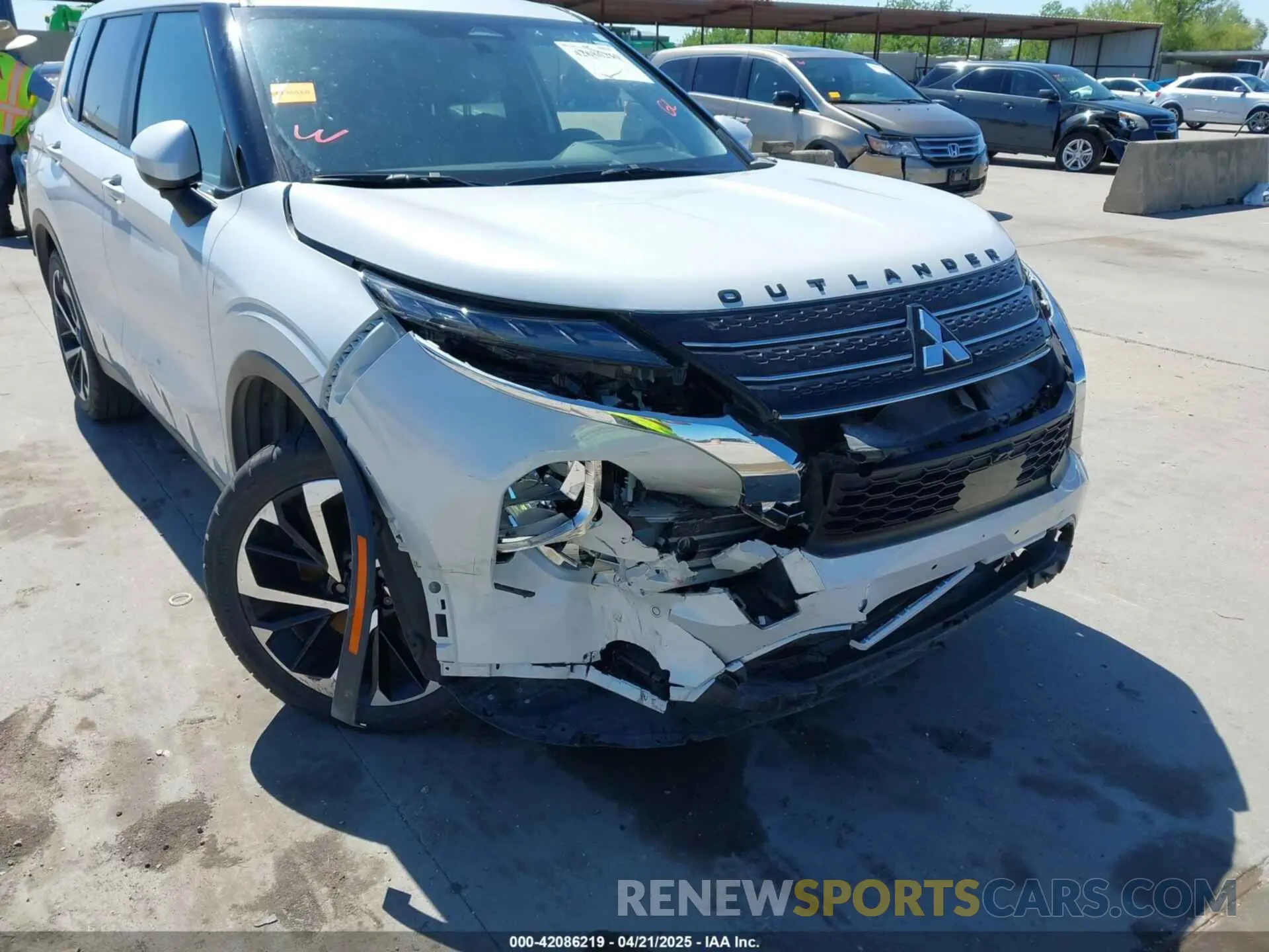 6 fotografías del automóvil dañado JA4J3UA89NZ090494 MITSUBISHI OUTLANDER 2022