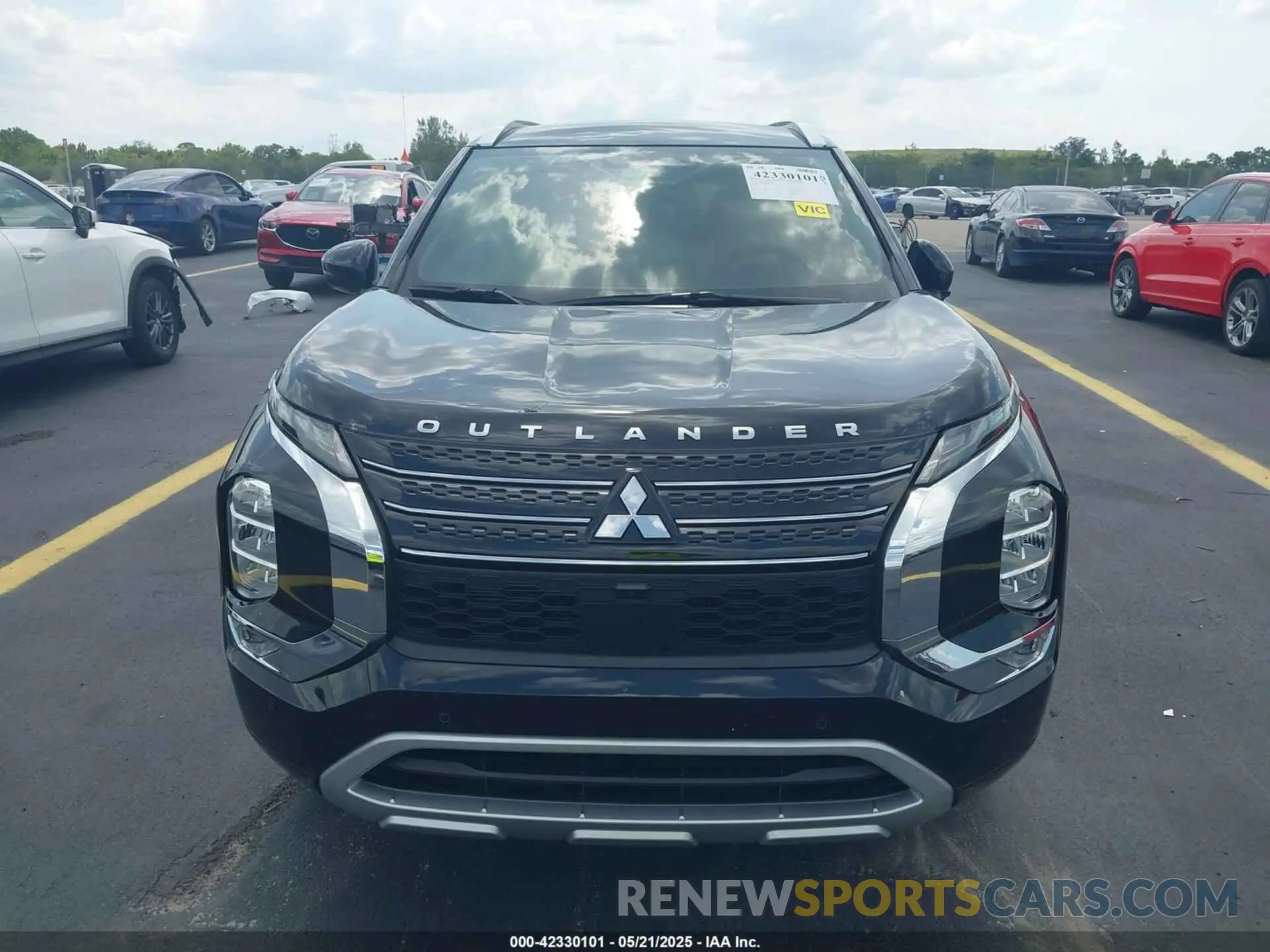 12 fotografías del automóvil dañado JA4J3VA80NZ084668 MITSUBISHI OUTLANDER 2022