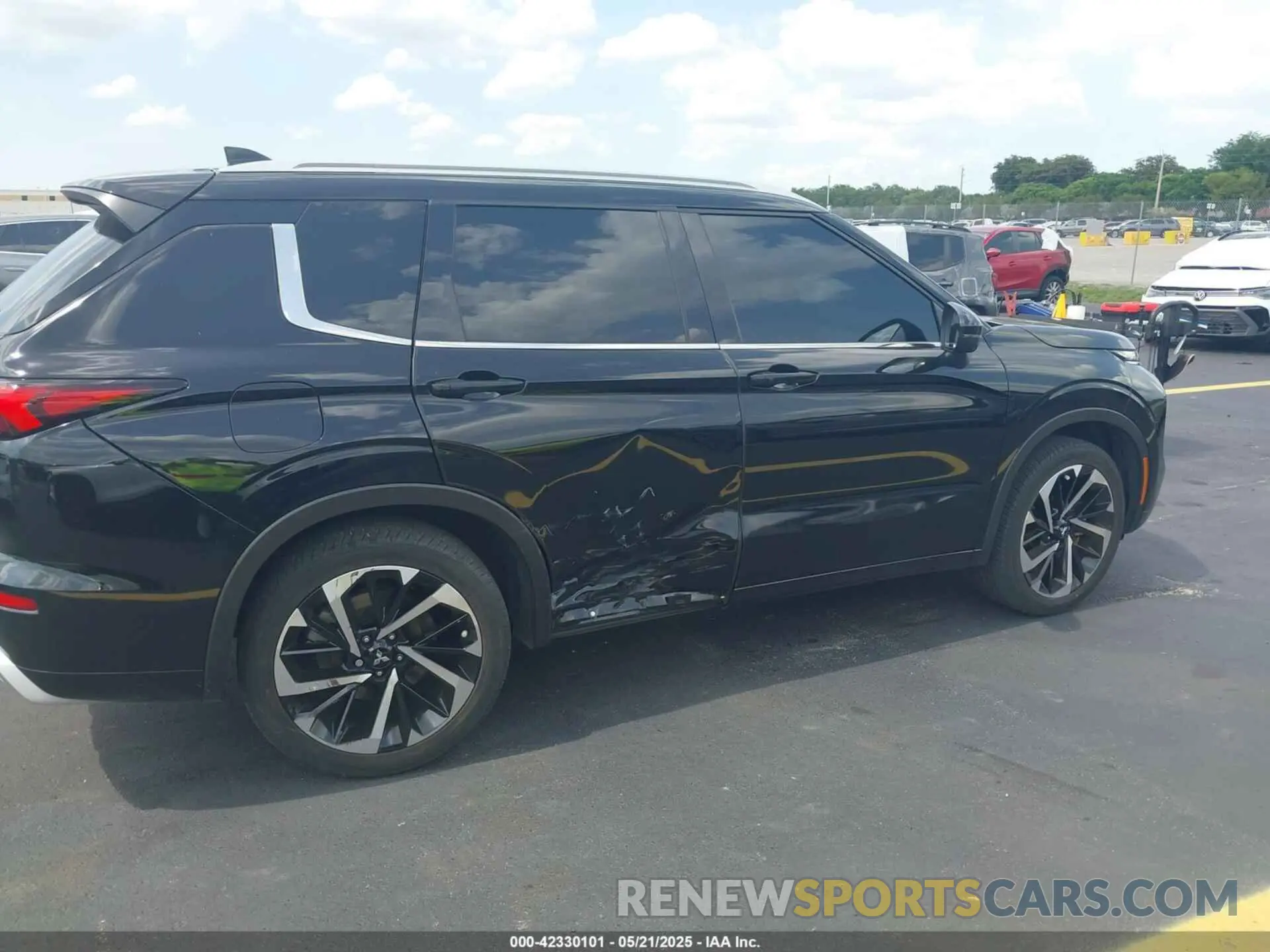 6 fotografías del automóvil dañado JA4J3VA80NZ084668 MITSUBISHI OUTLANDER 2022