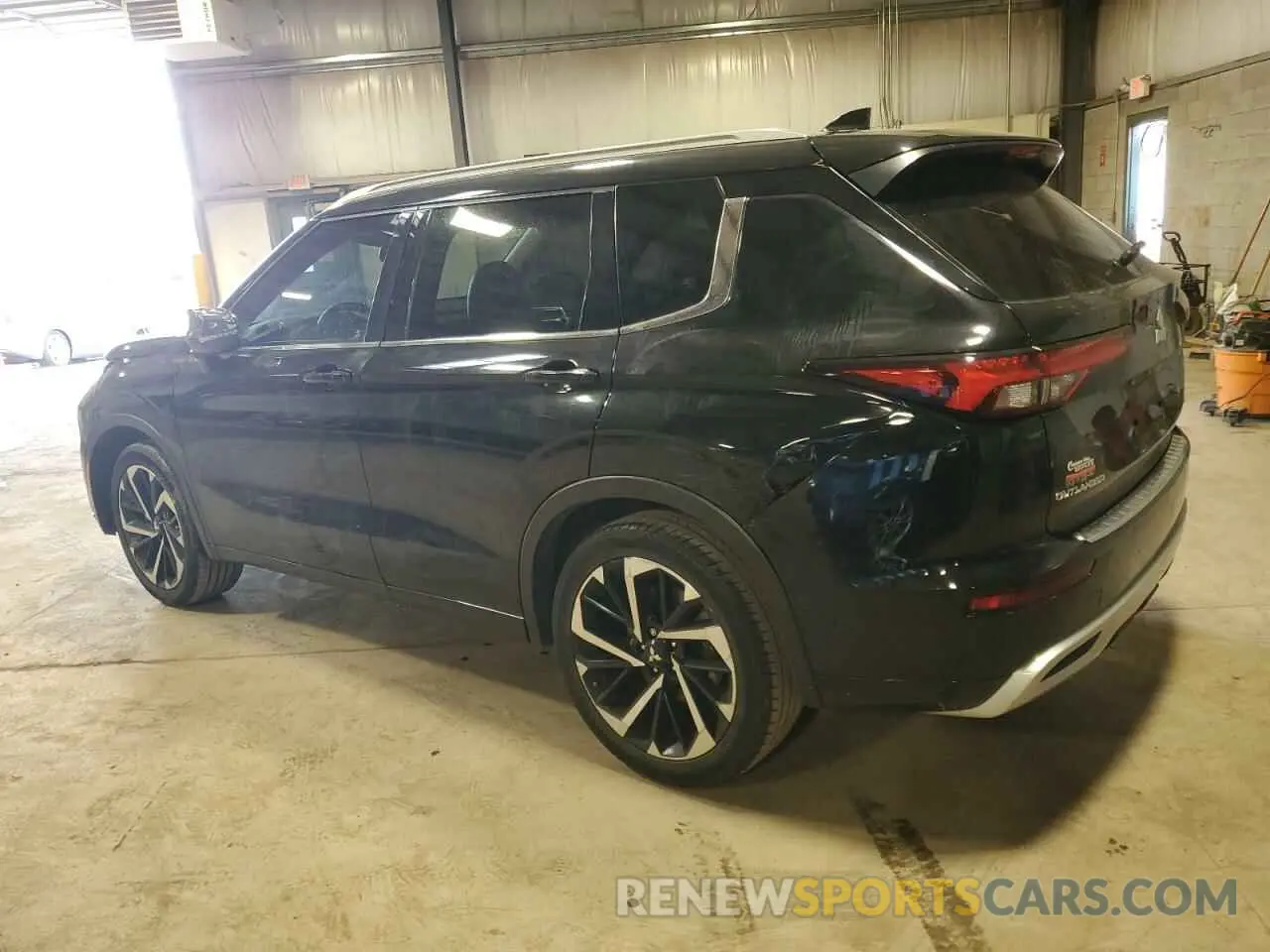 2 fotografías del automóvil dañado JA4J3VA83NZ012900 MITSUBISHI OUTLANDER 2022