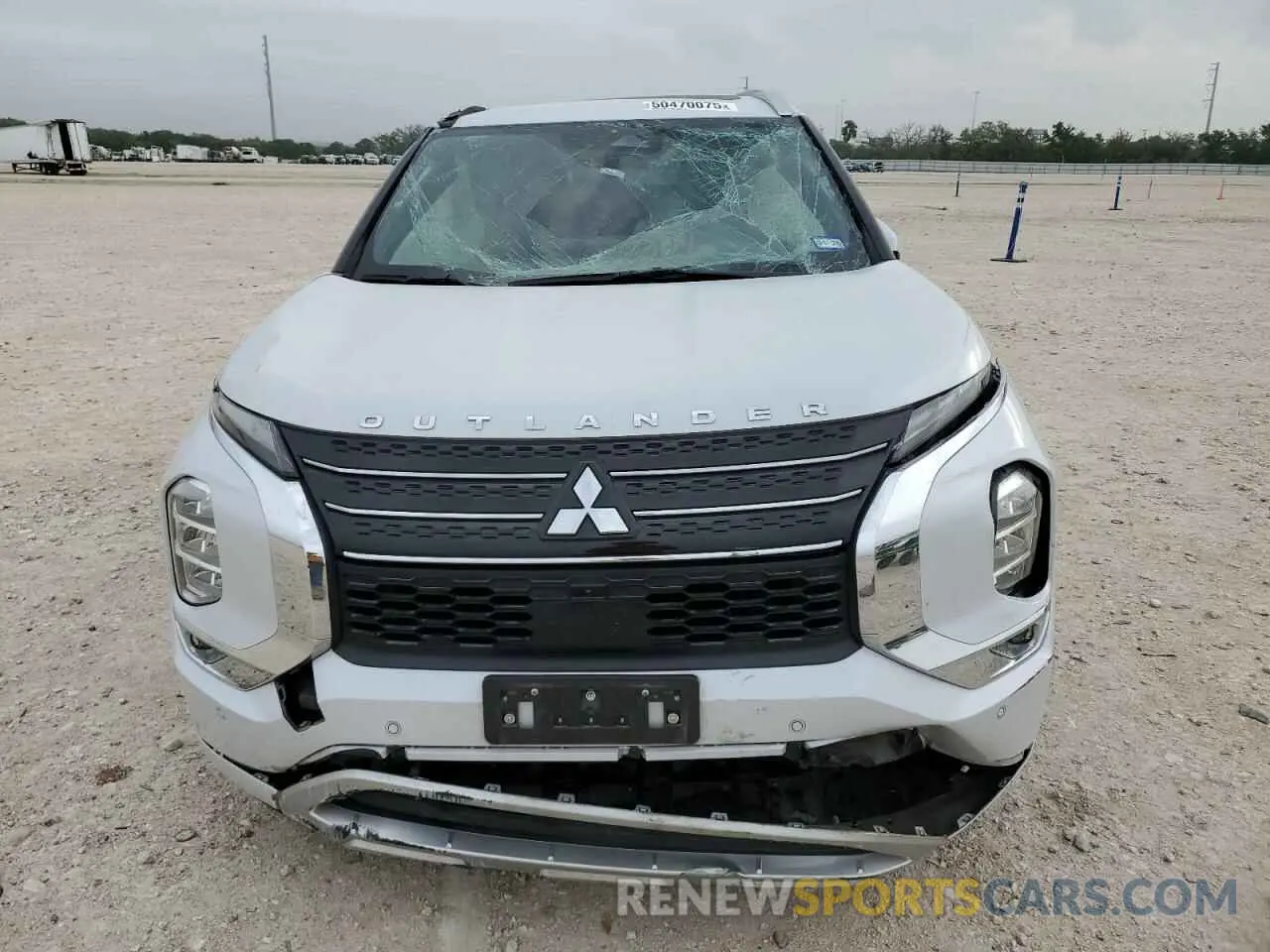 5 fotografías del automóvil dañado JA4J3VA86NZ046278 MITSUBISHI OUTLANDER 2022