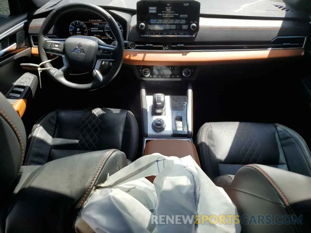 8 fotografías del automóvil dañado JA4J3VA87NZ071903 MITSUBISHI OUTLANDER 2022