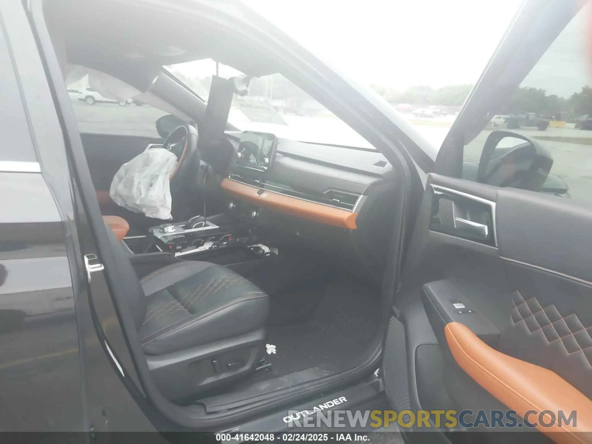 5 fotografías del automóvil dañado JA4J3VA88NZ055256 MITSUBISHI OUTLANDER 2022