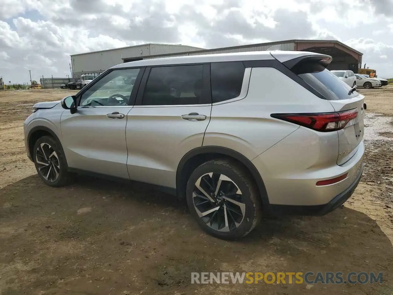 2 fotografías del automóvil dañado JA4J4TA81NZ045444 MITSUBISHI OUTLANDER 2022