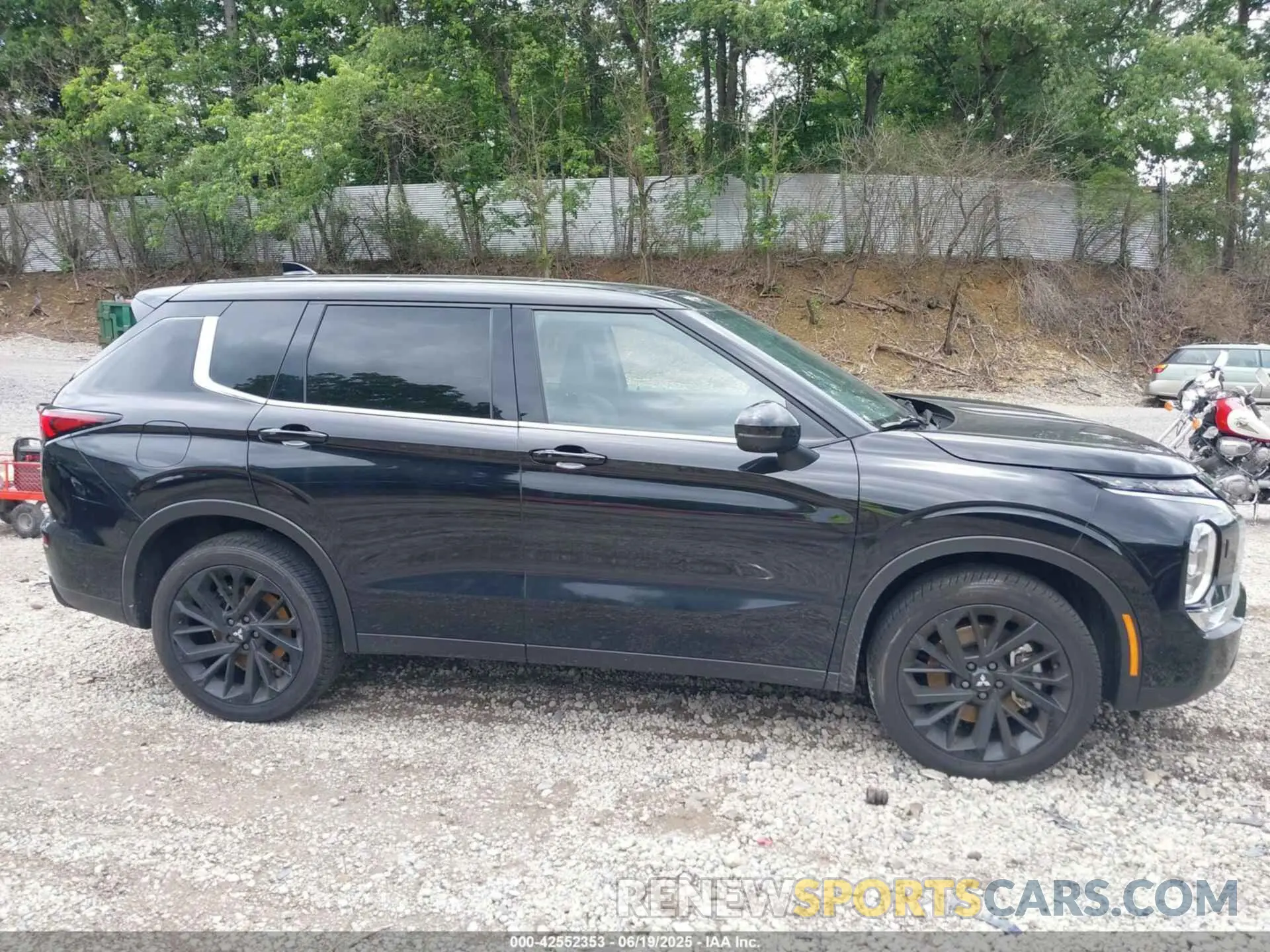 13 fotografías del automóvil dañado JA4J4TA82NZ013764 MITSUBISHI OUTLANDER 2022