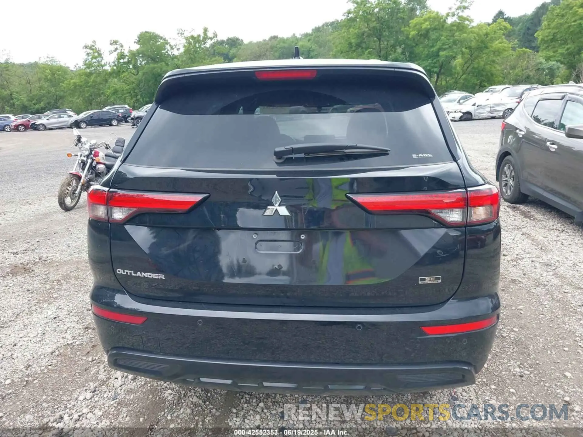 16 fotografías del automóvil dañado JA4J4TA82NZ013764 MITSUBISHI OUTLANDER 2022