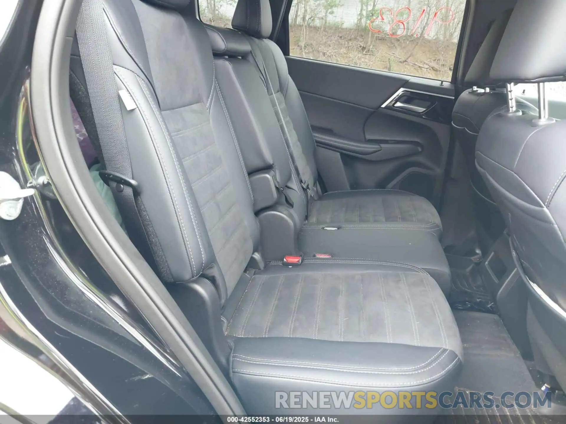 8 fotografías del automóvil dañado JA4J4TA82NZ013764 MITSUBISHI OUTLANDER 2022