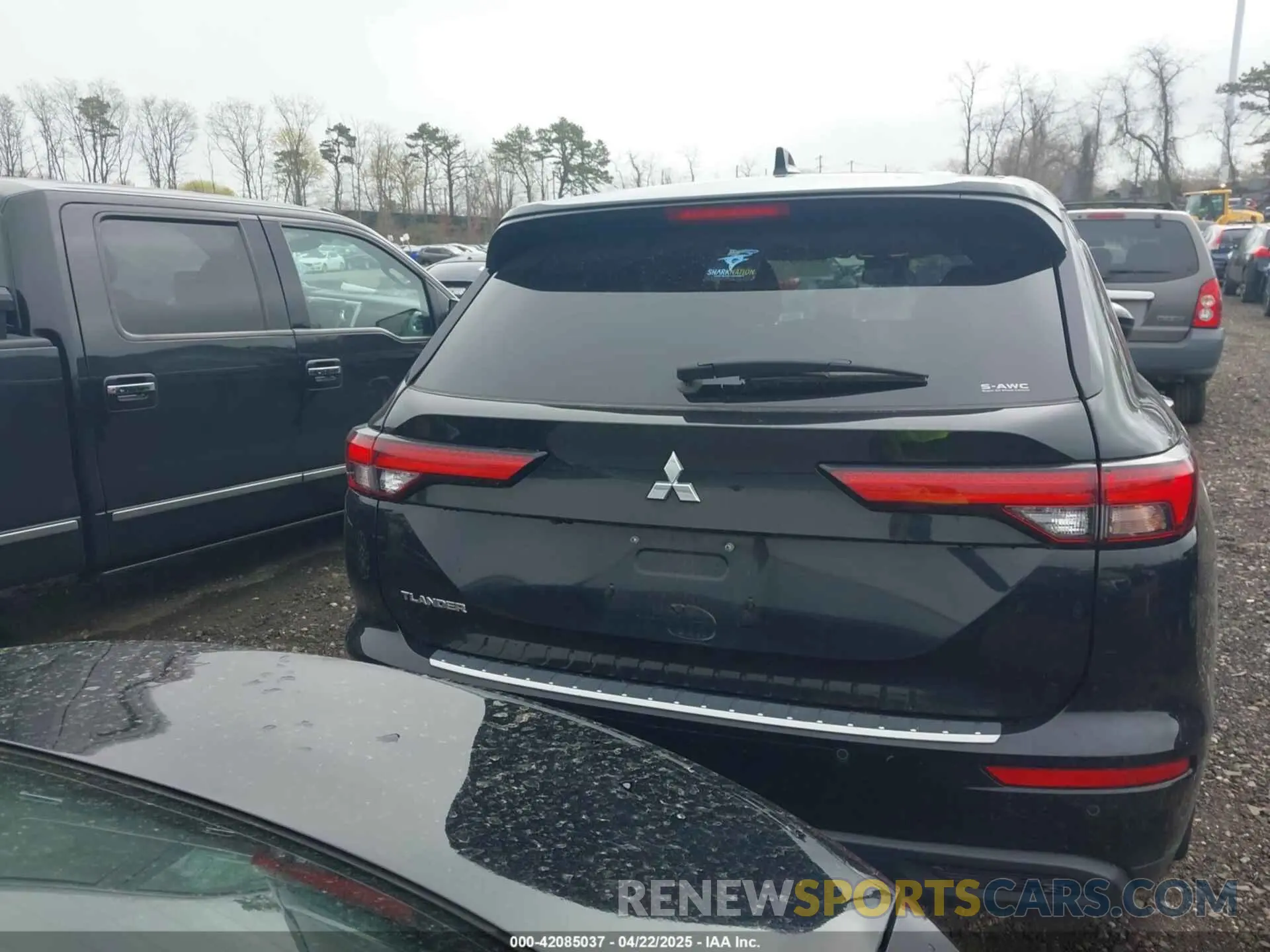 16 fotografías del automóvil dañado JA4J4TA82NZ047946 MITSUBISHI OUTLANDER 2022