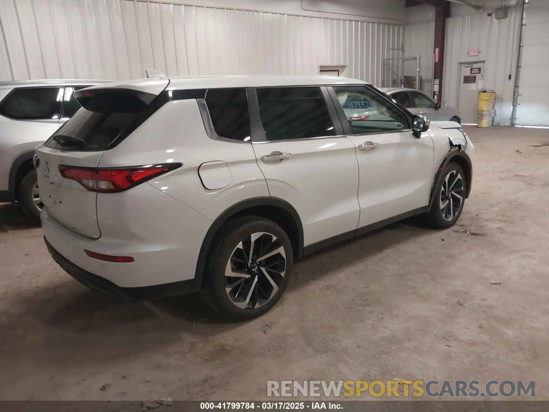 4 fotografías del automóvil dañado JA4J4TA83NZ039905 MITSUBISHI OUTLANDER 2022