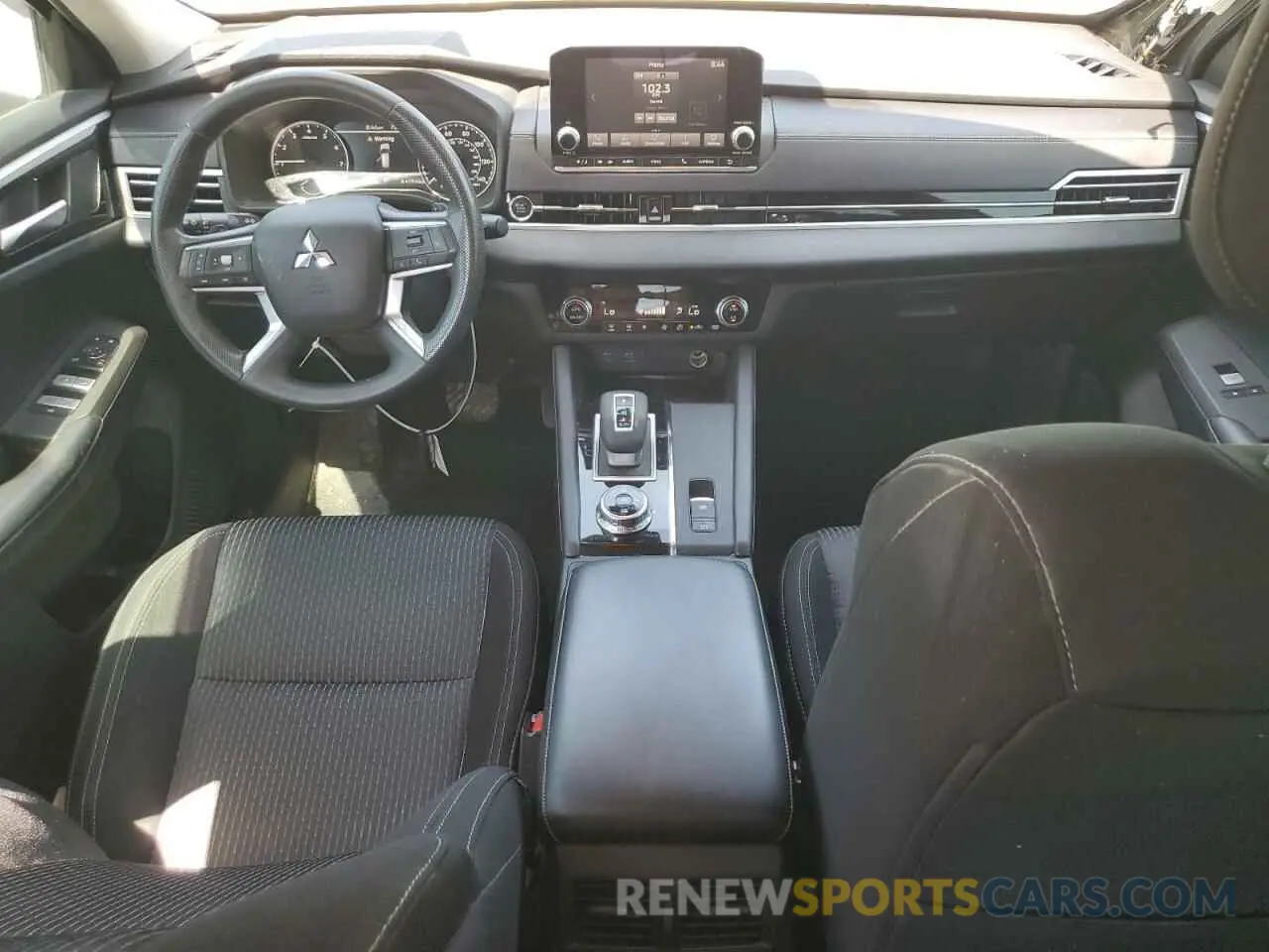8 fotografías del automóvil dañado JA4J4TA84NZ082603 MITSUBISHI OUTLANDER 2022