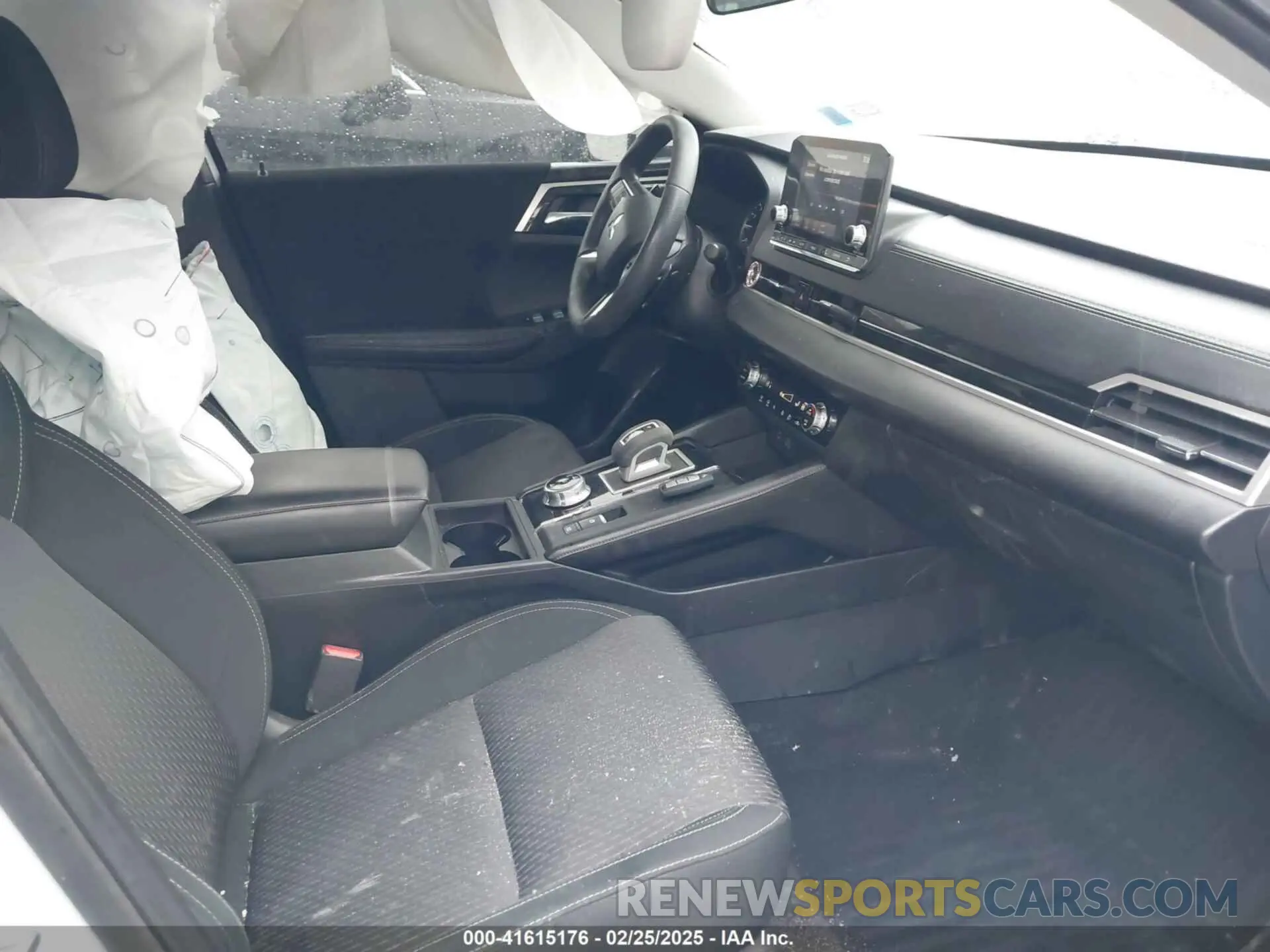 5 fotografías del automóvil dañado JA4J4TA85NZ039730 MITSUBISHI OUTLANDER 2022