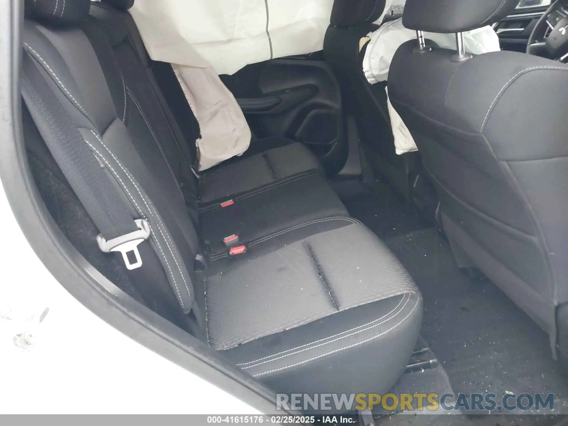 8 fotografías del automóvil dañado JA4J4TA85NZ039730 MITSUBISHI OUTLANDER 2022