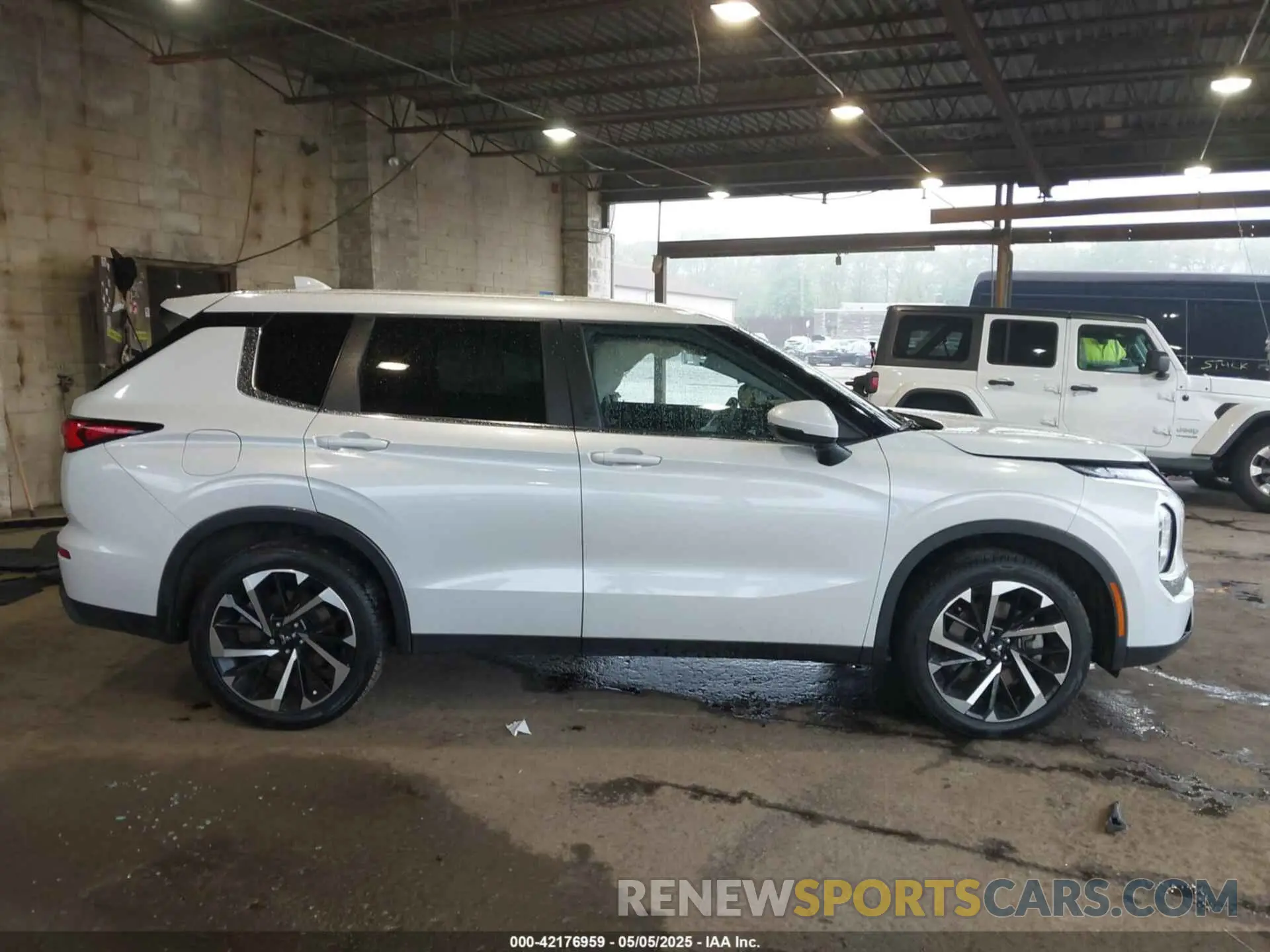 13 fotografías del automóvil dañado JA4J4TA88NZ029452 MITSUBISHI OUTLANDER 2022