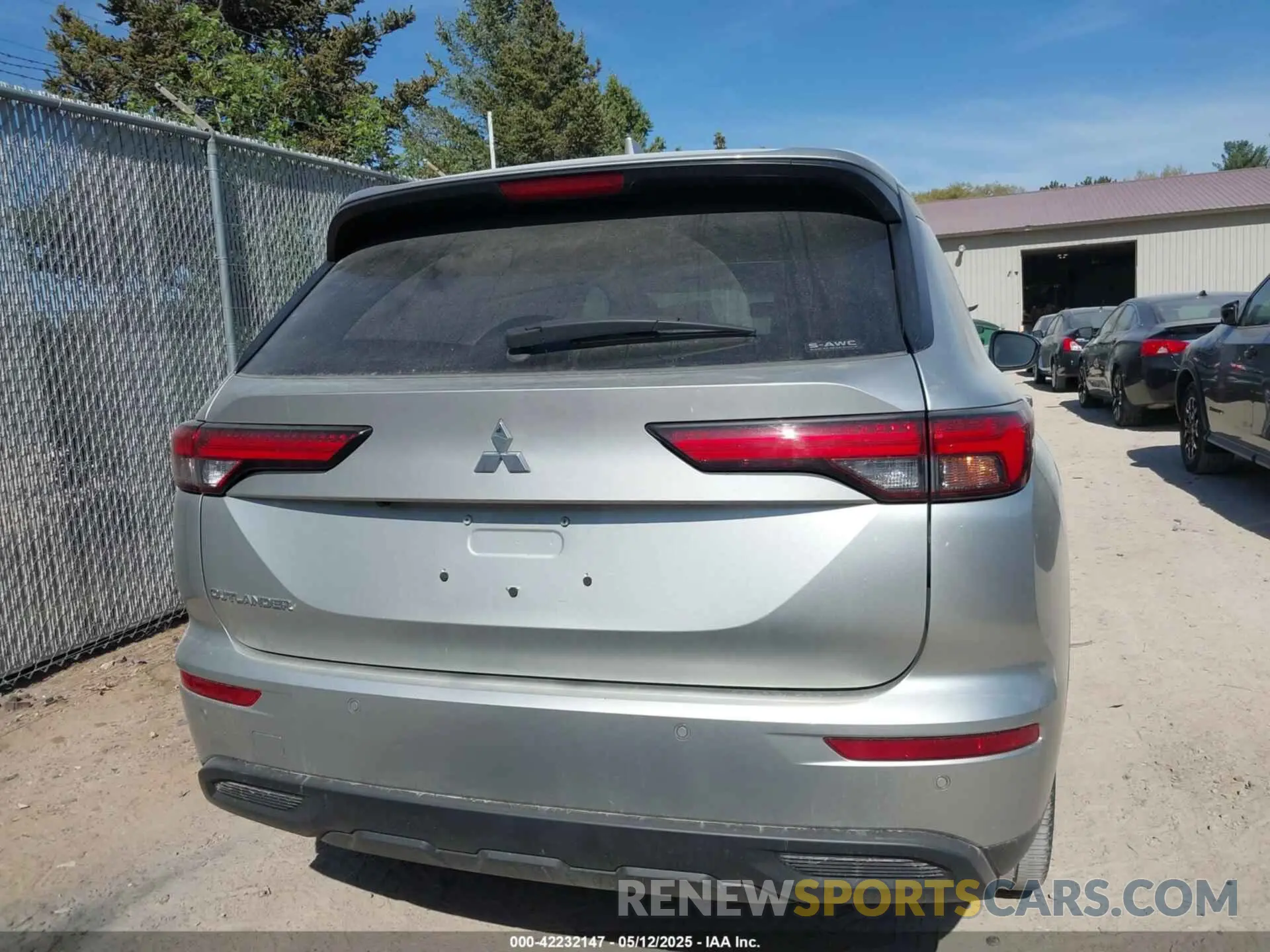 16 fotografías del automóvil dañado JA4J4TA88NZ032612 MITSUBISHI OUTLANDER 2022