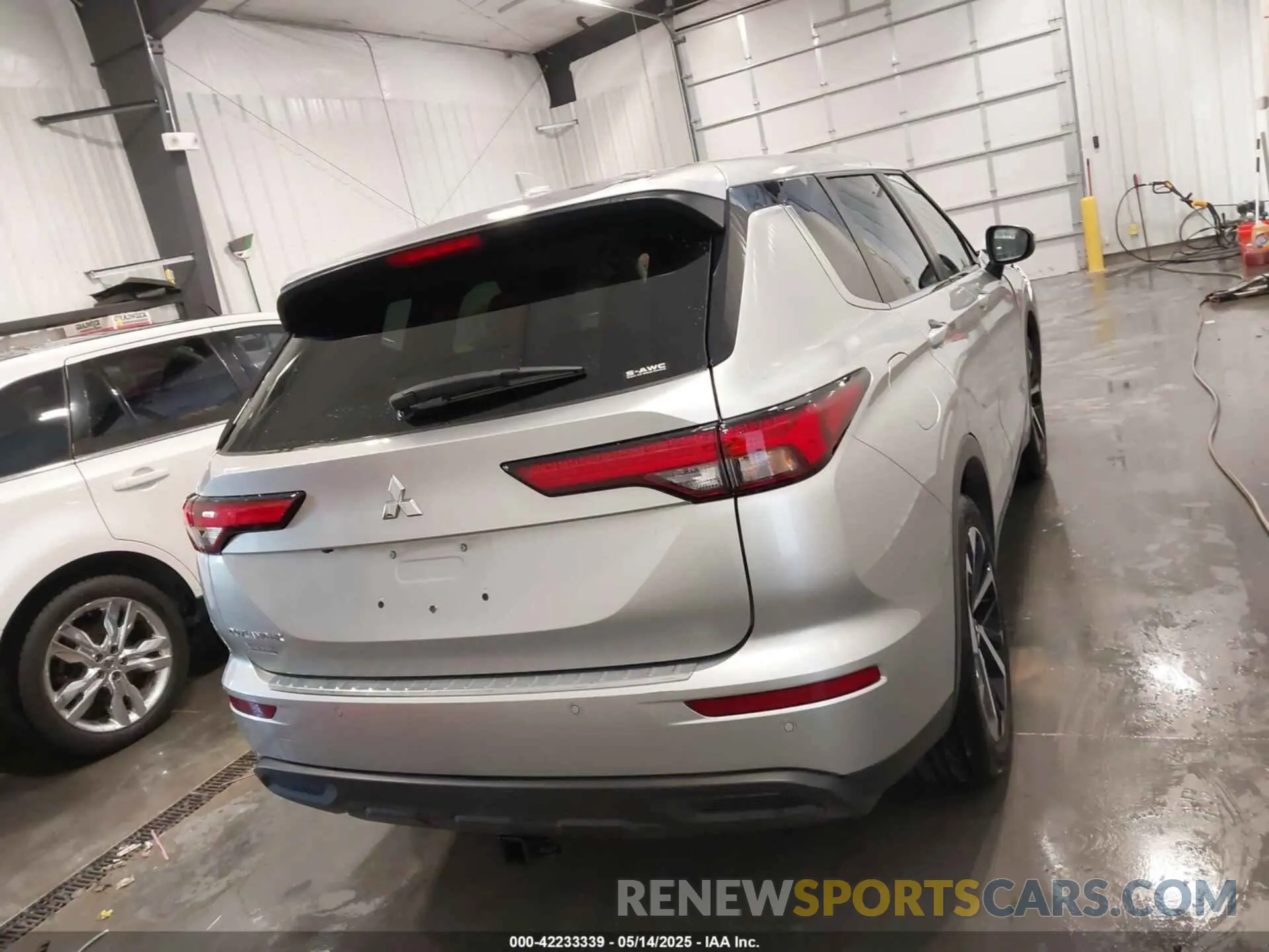 16 fotografías del automóvil dañado JA4J4TA89NZ045644 MITSUBISHI OUTLANDER 2022