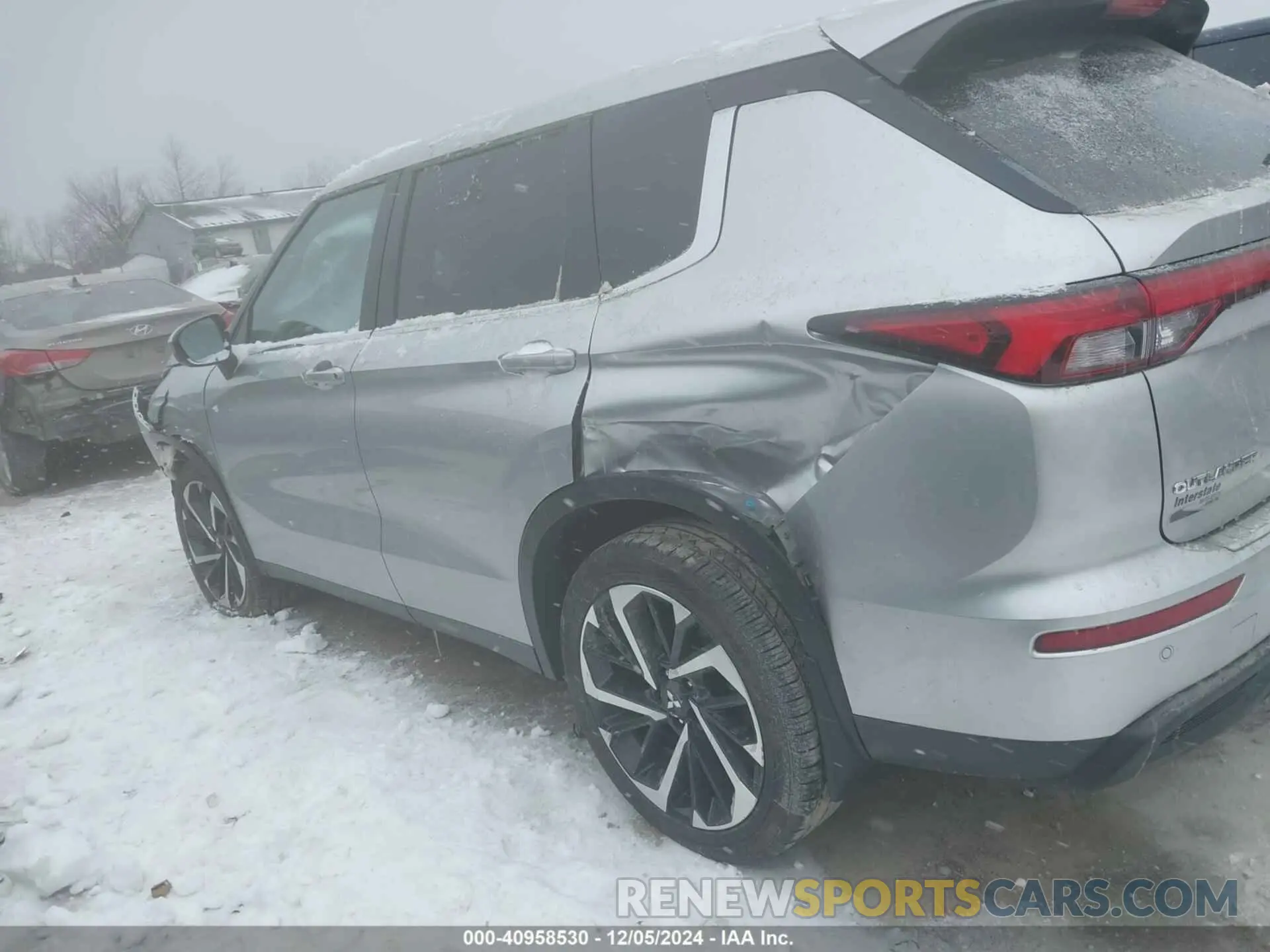 15 fotografías del automóvil dañado JA4J4TA8XNZ019845 MITSUBISHI OUTLANDER 2022