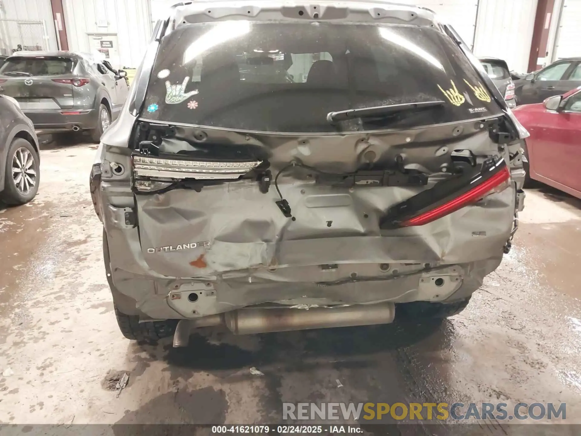 6 fotografías del automóvil dañado JA4J4UA81NZ049872 MITSUBISHI OUTLANDER 2022