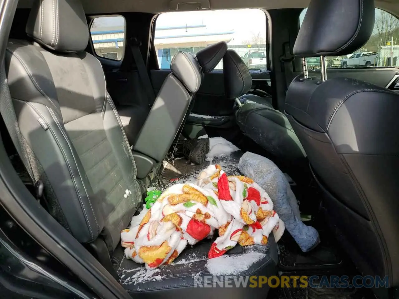 11 fotografías del automóvil dañado JA4J4UA84NZ072711 MITSUBISHI OUTLANDER 2022