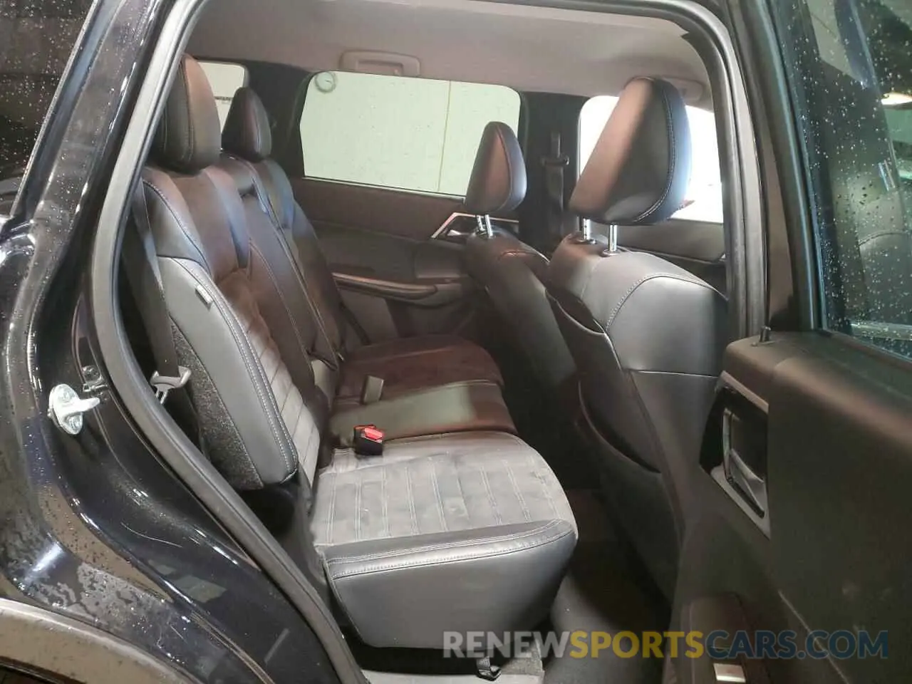 11 fotografías del automóvil dañado JA4J4UA86NZ011179 MITSUBISHI OUTLANDER 2022