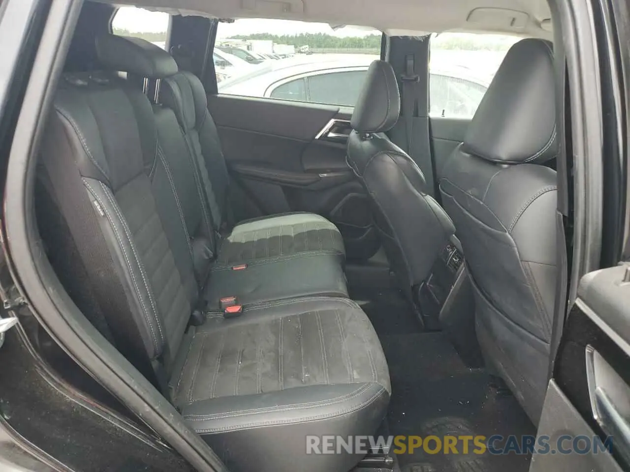 10 fotografías del automóvil dañado JA4J4UA88NZ063963 MITSUBISHI OUTLANDER 2022
