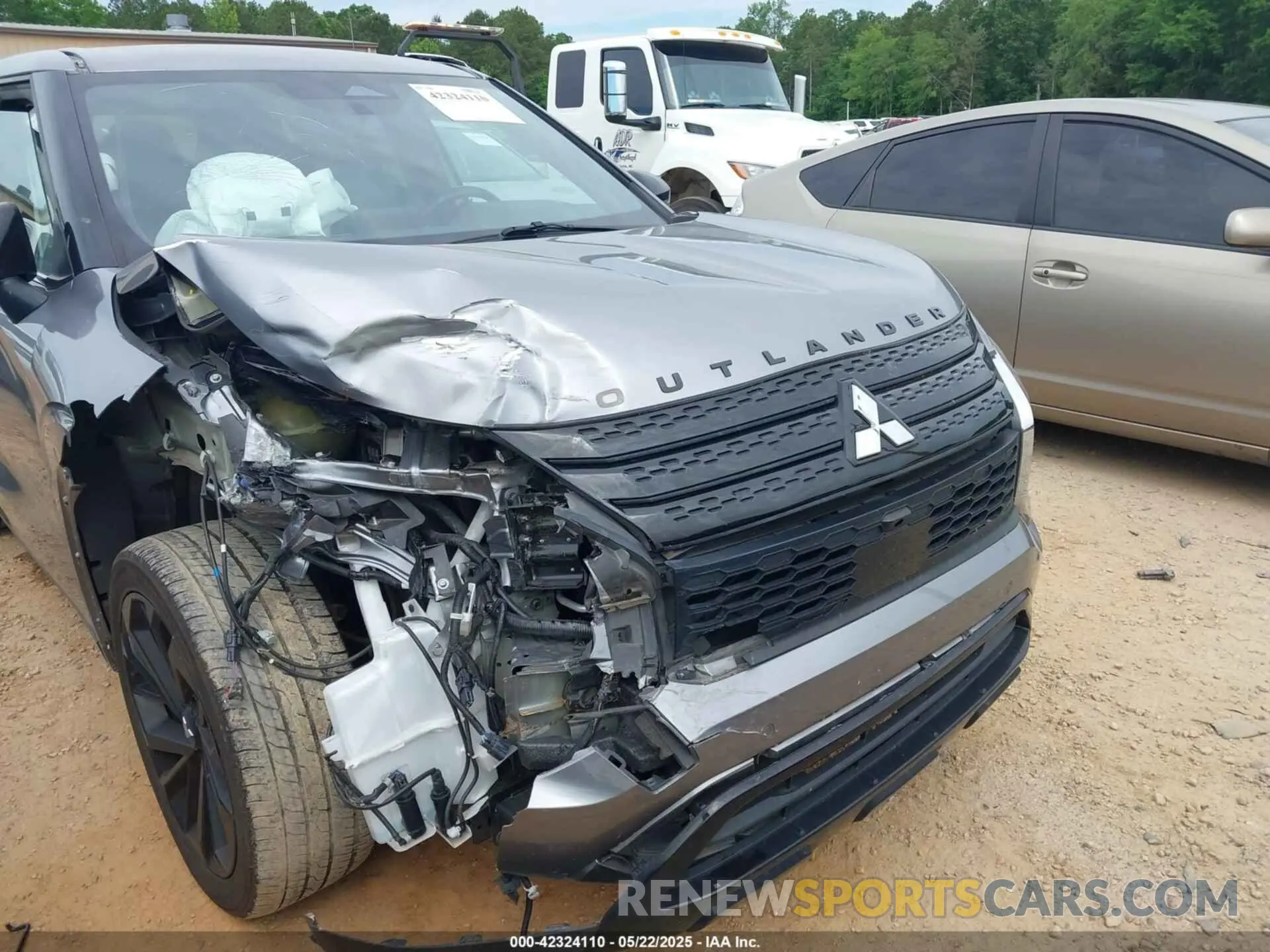 17 fotografías del automóvil dañado JA4J4UA89NZ069450 MITSUBISHI OUTLANDER 2022