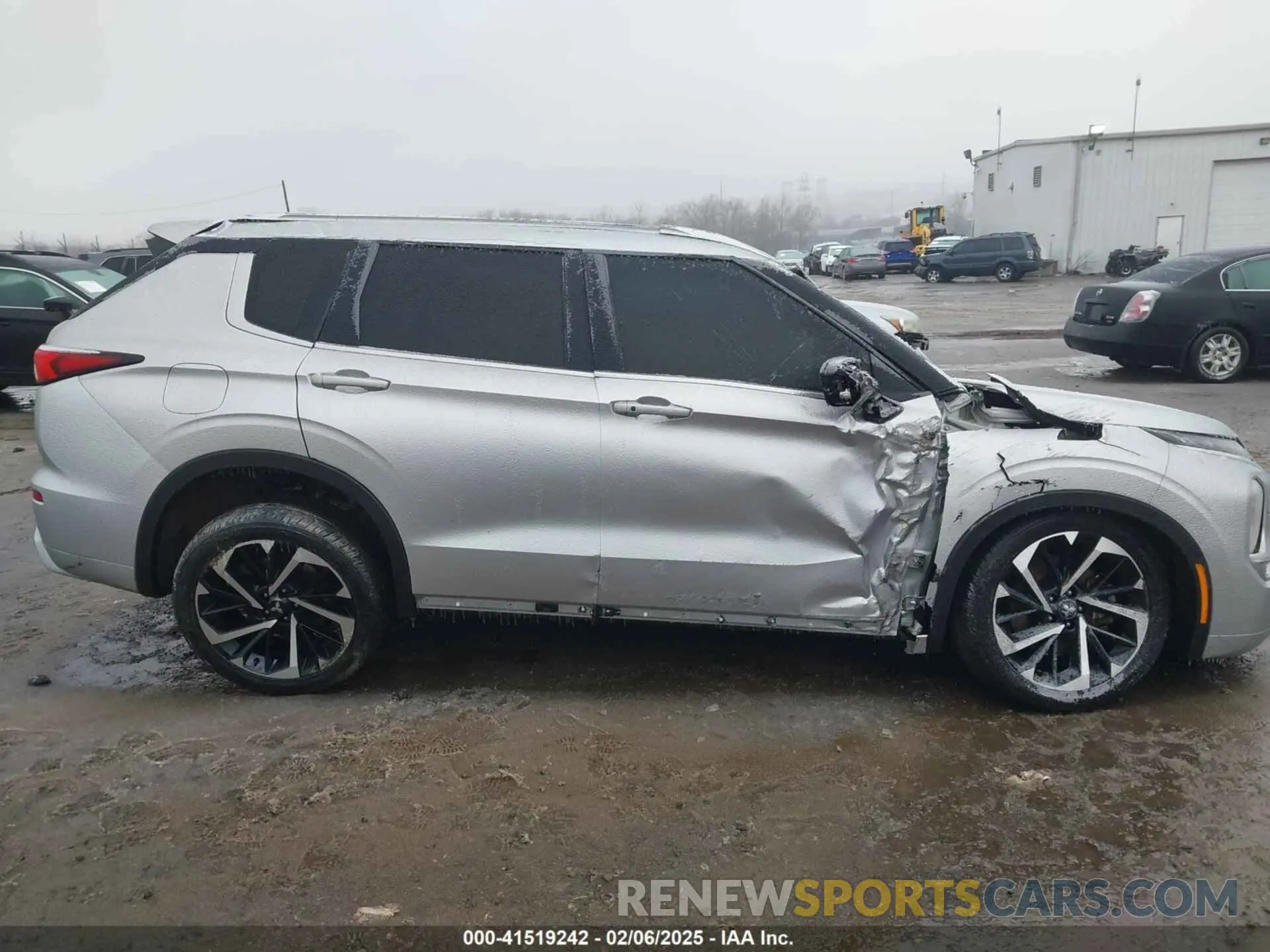 13 fotografías del automóvil dañado JA4J4VA85NZ009235 MITSUBISHI OUTLANDER 2022