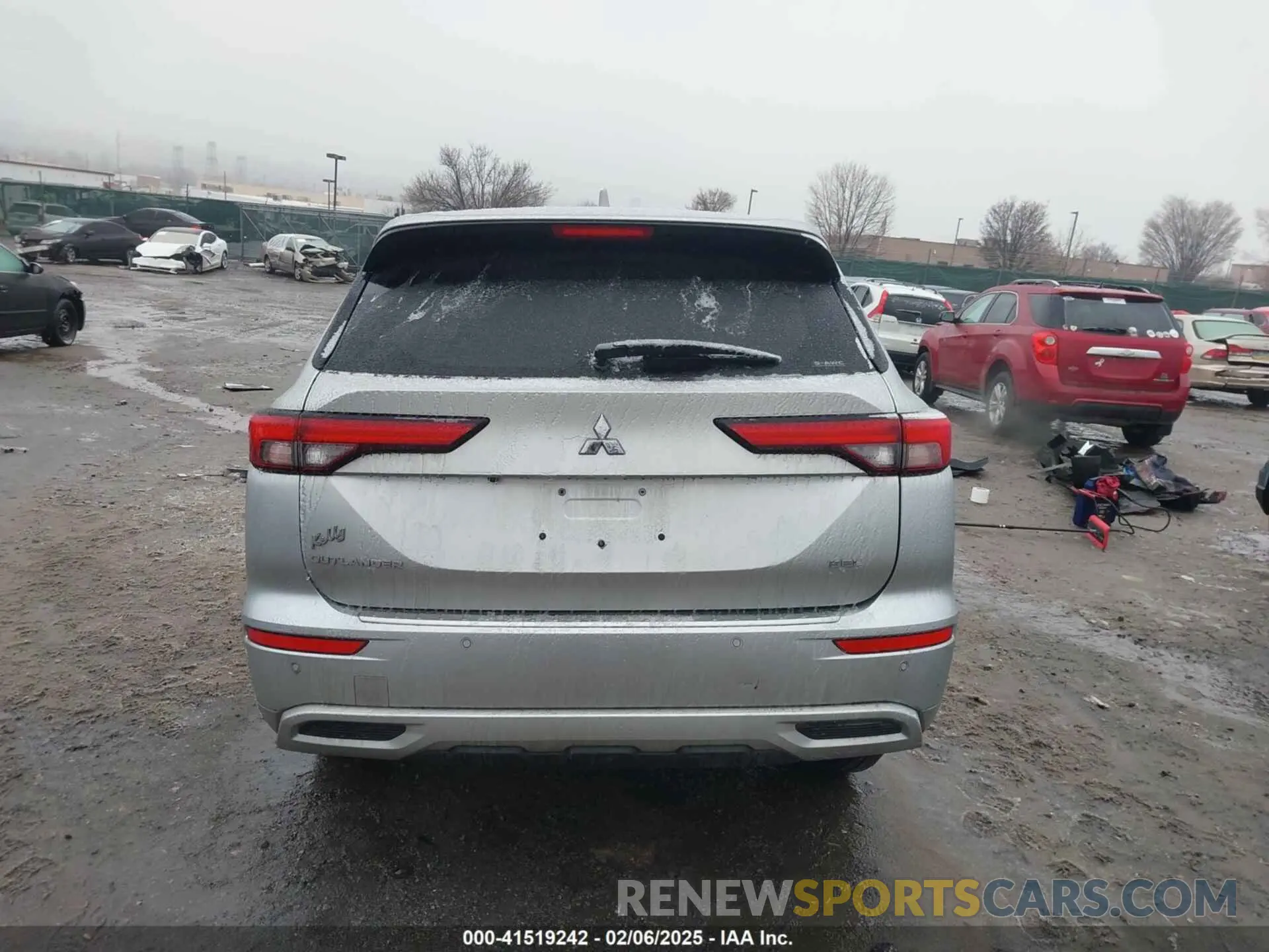 16 fotografías del automóvil dañado JA4J4VA85NZ009235 MITSUBISHI OUTLANDER 2022