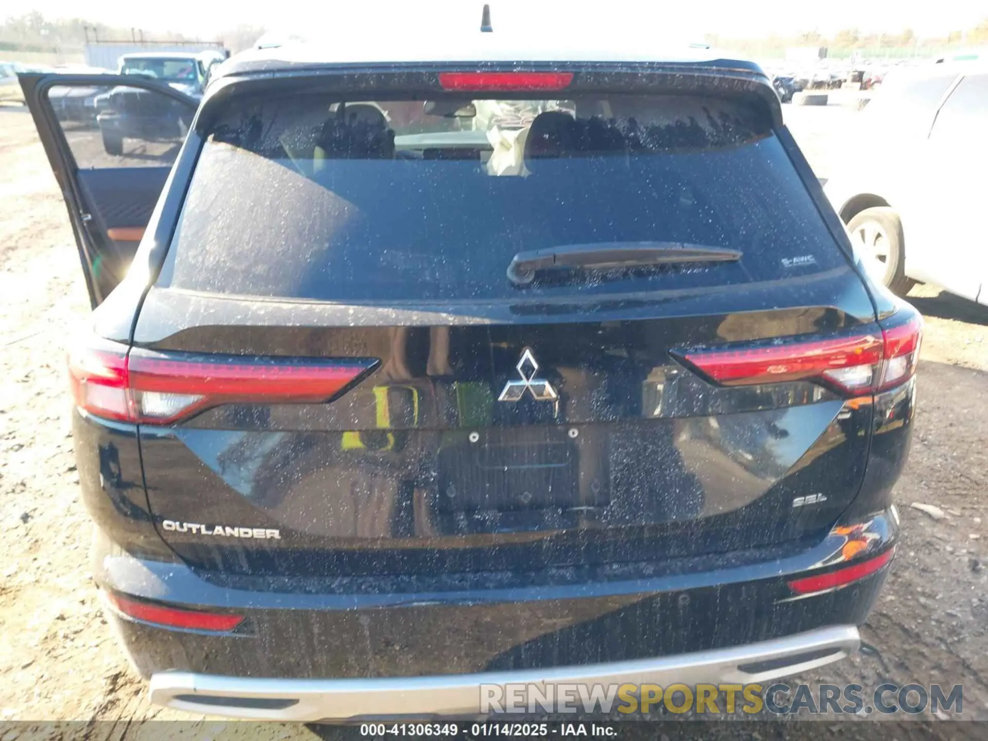 16 fotografías del automóvil dañado JA4J4VA87NZ056900 MITSUBISHI OUTLANDER 2022