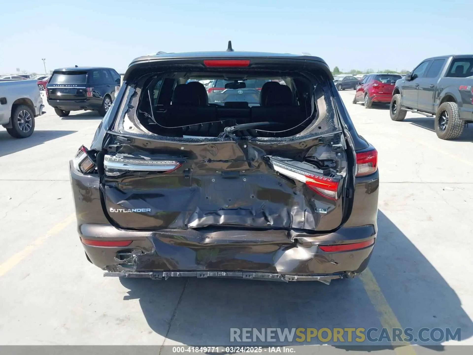 17 fotografías del automóvil dañado JA4J4VA87NZ058968 MITSUBISHI OUTLANDER 2022