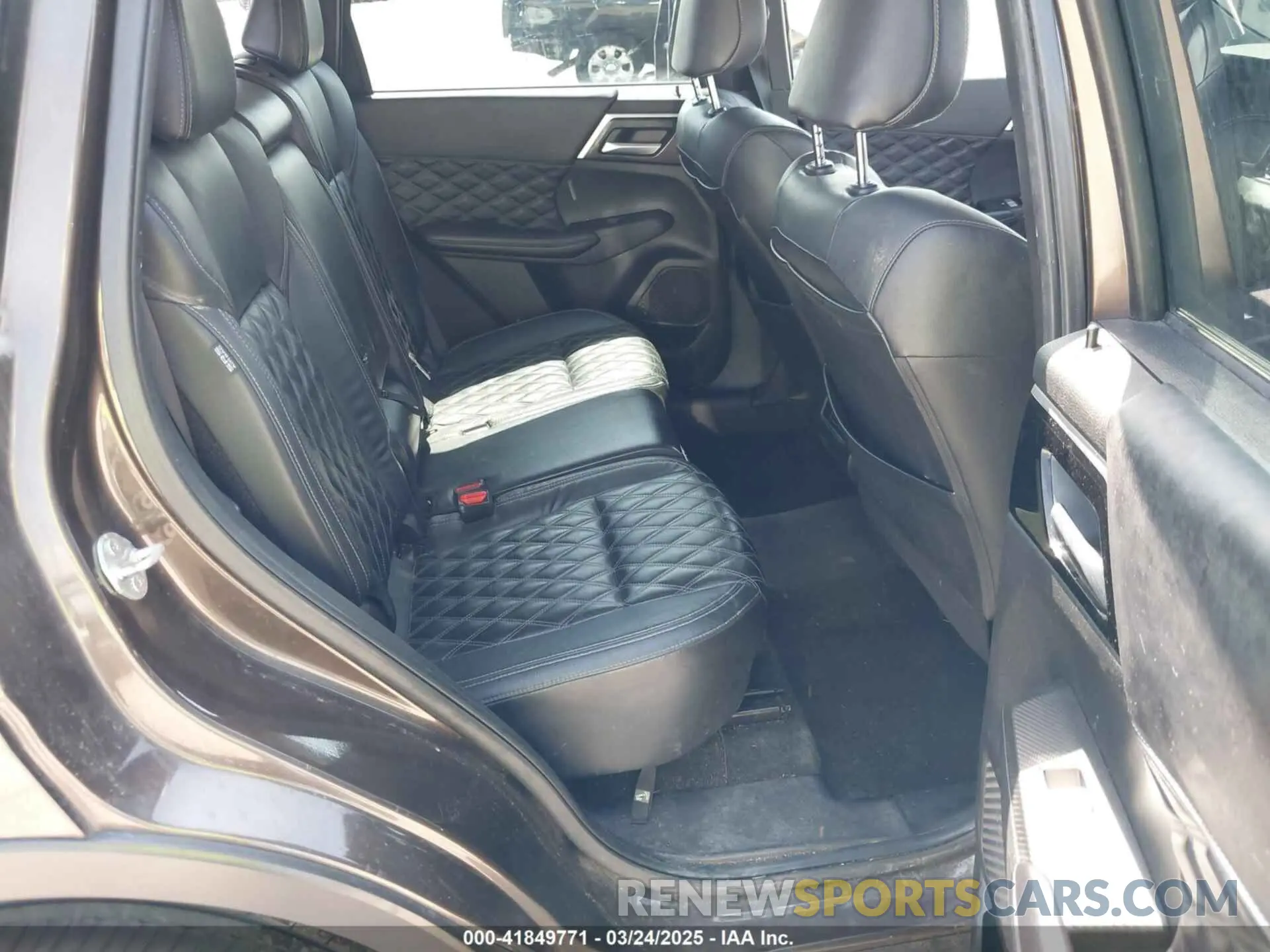 8 fotografías del automóvil dañado JA4J4VA87NZ058968 MITSUBISHI OUTLANDER 2022
