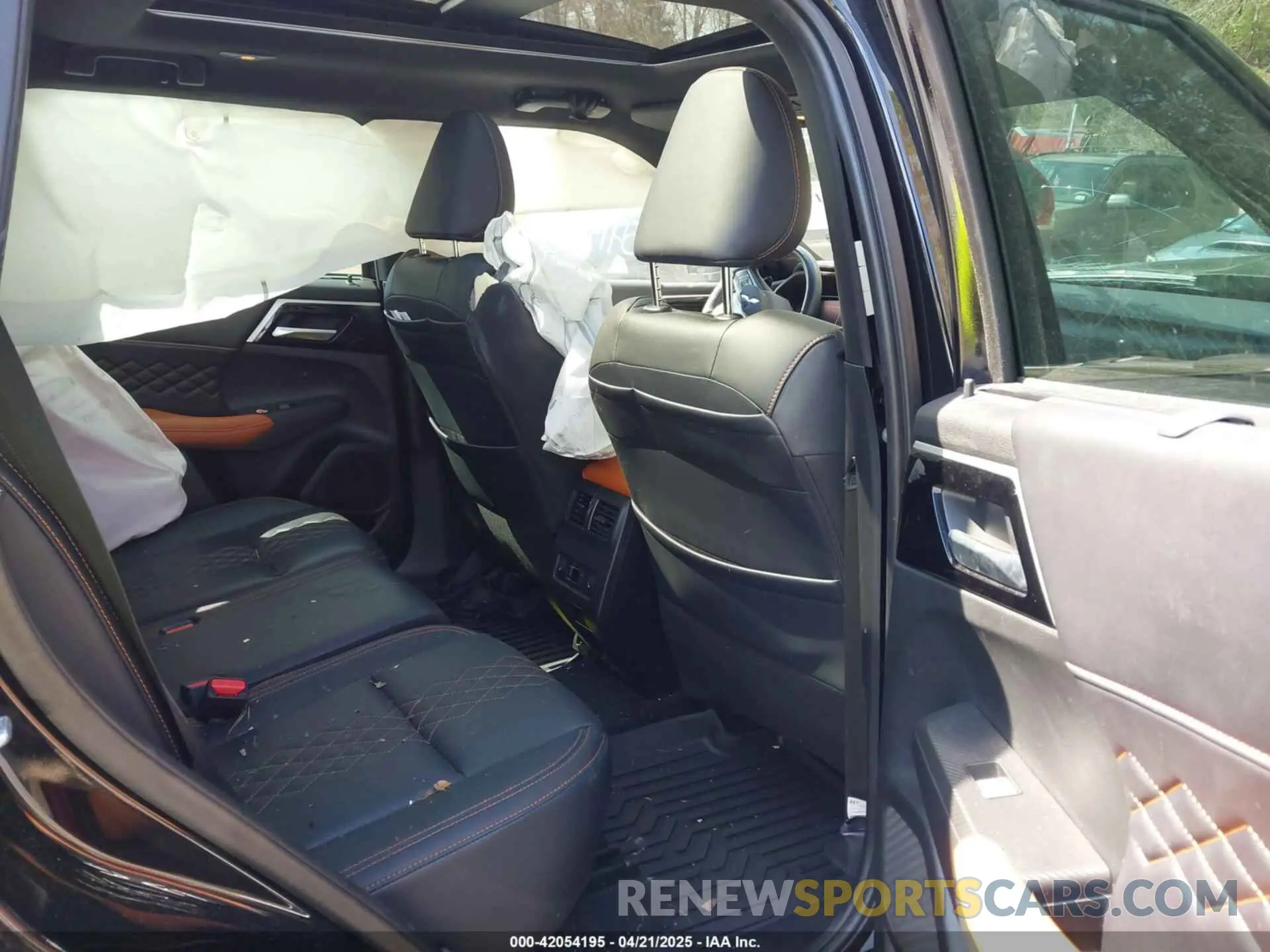 8 fotografías del automóvil dañado JA4J4VA88NZ085371 MITSUBISHI OUTLANDER 2022