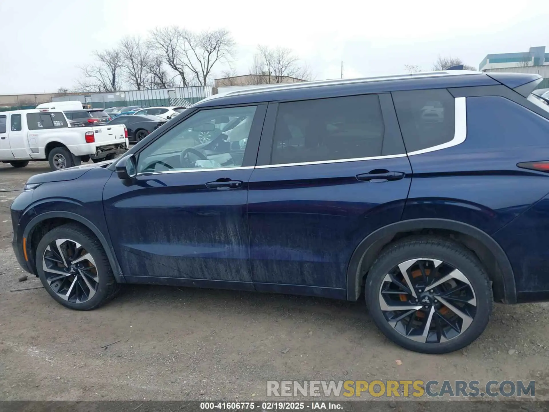 14 fotografías del automóvil dañado JA4J4VA89NZ008542 MITSUBISHI OUTLANDER 2022