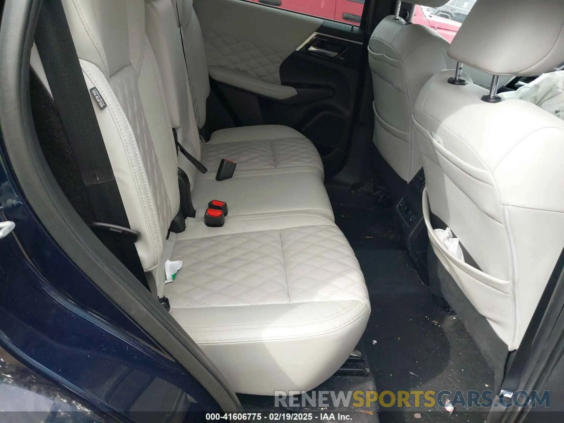 8 fotografías del automóvil dañado JA4J4VA89NZ008542 MITSUBISHI OUTLANDER 2022