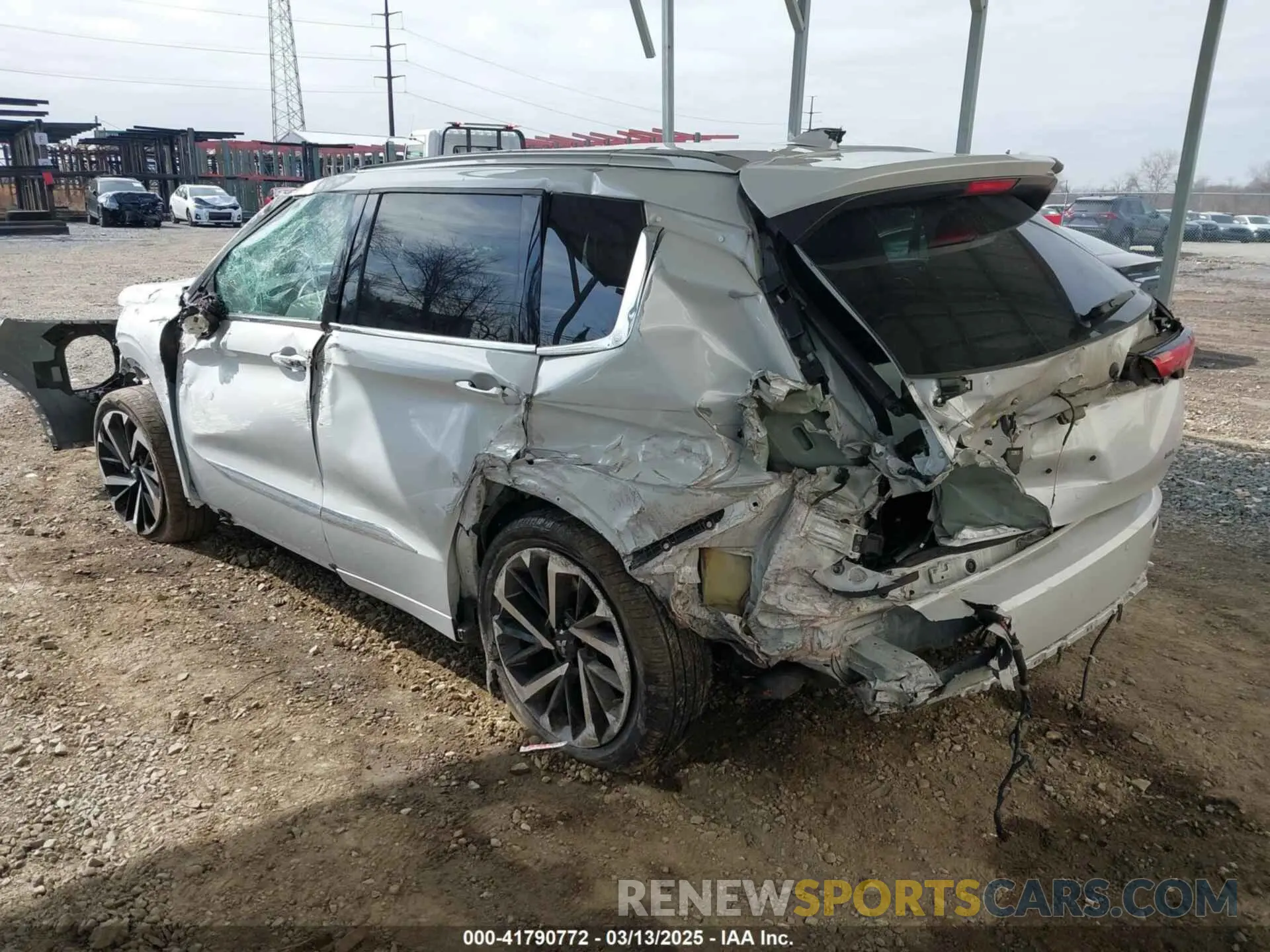 3 fotografías del automóvil dañado JA4J4VA8XNZ040223 MITSUBISHI OUTLANDER 2022