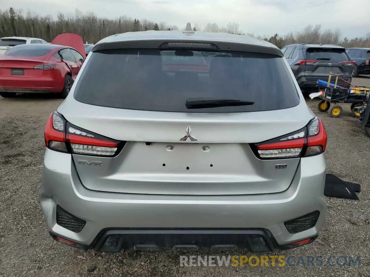 6 fotografías del automóvil dañado JA4AJVAW8PU606645 MITSUBISHI OUTLANDER 2023