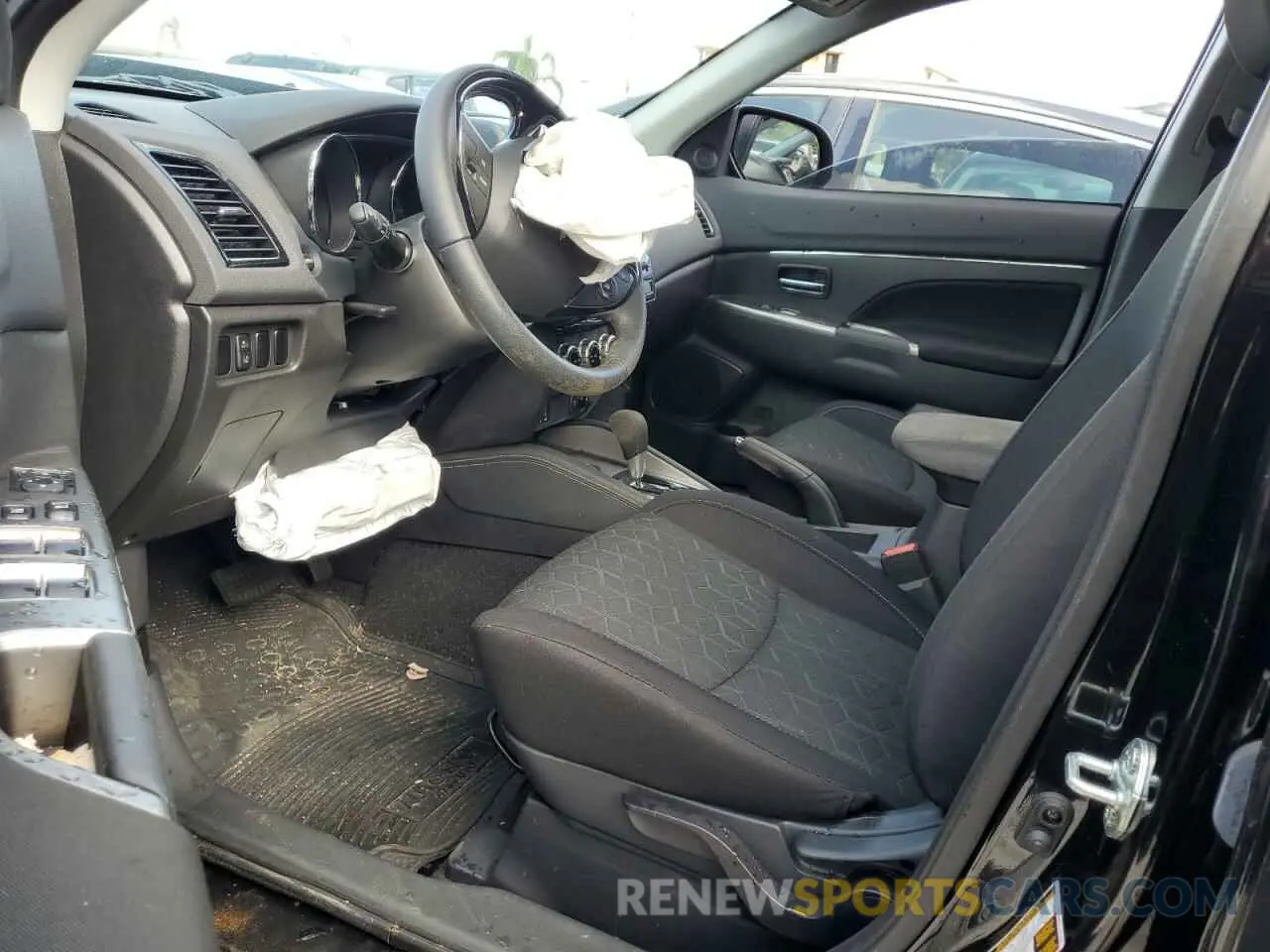 7 fotografías del automóvil dañado JA4APVAU9PU015771 MITSUBISHI OUTLANDER 2023