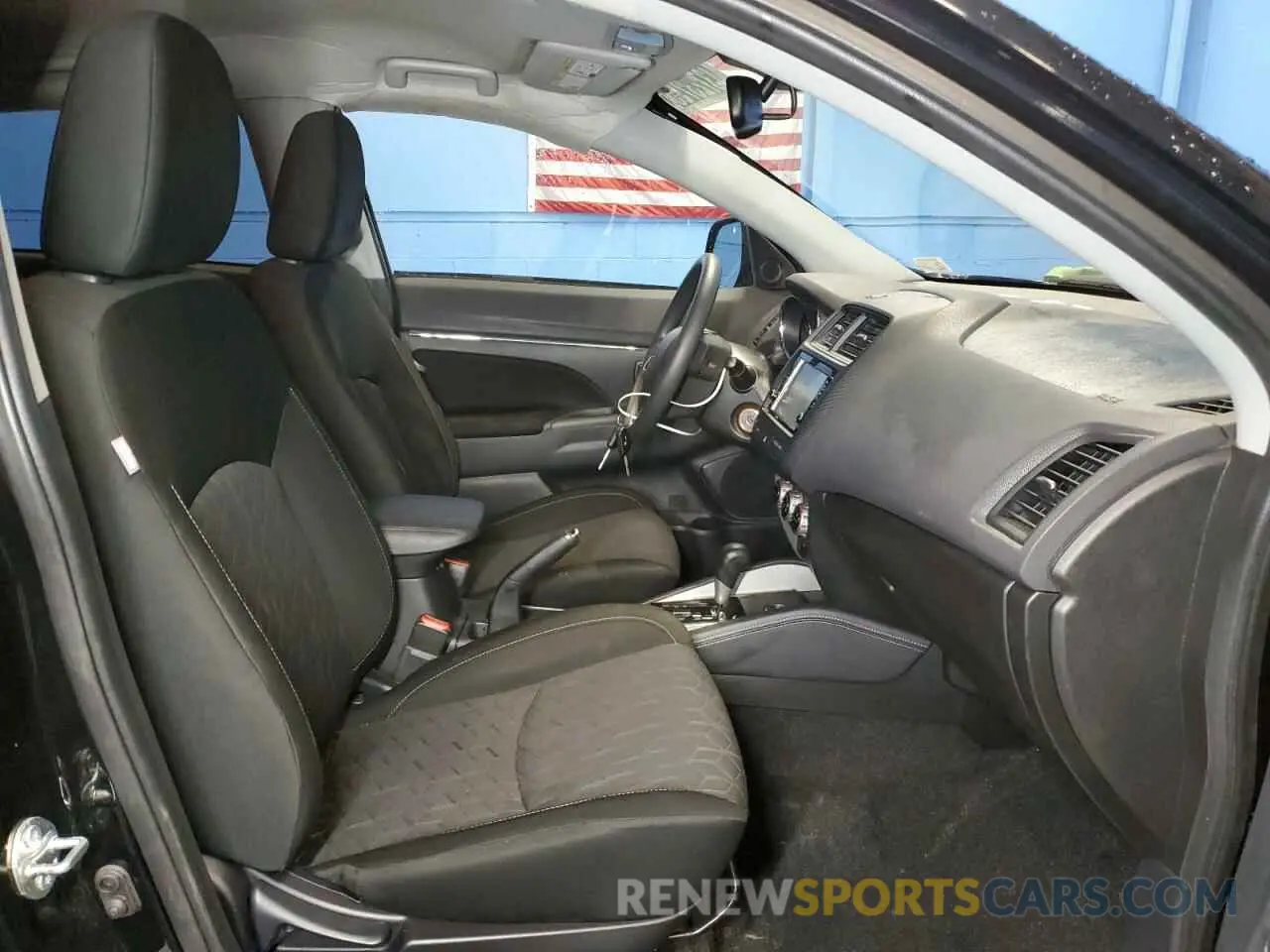 7 fotografías del automóvil dañado JA4ARUAU1PU006017 MITSUBISHI OUTLANDER 2023