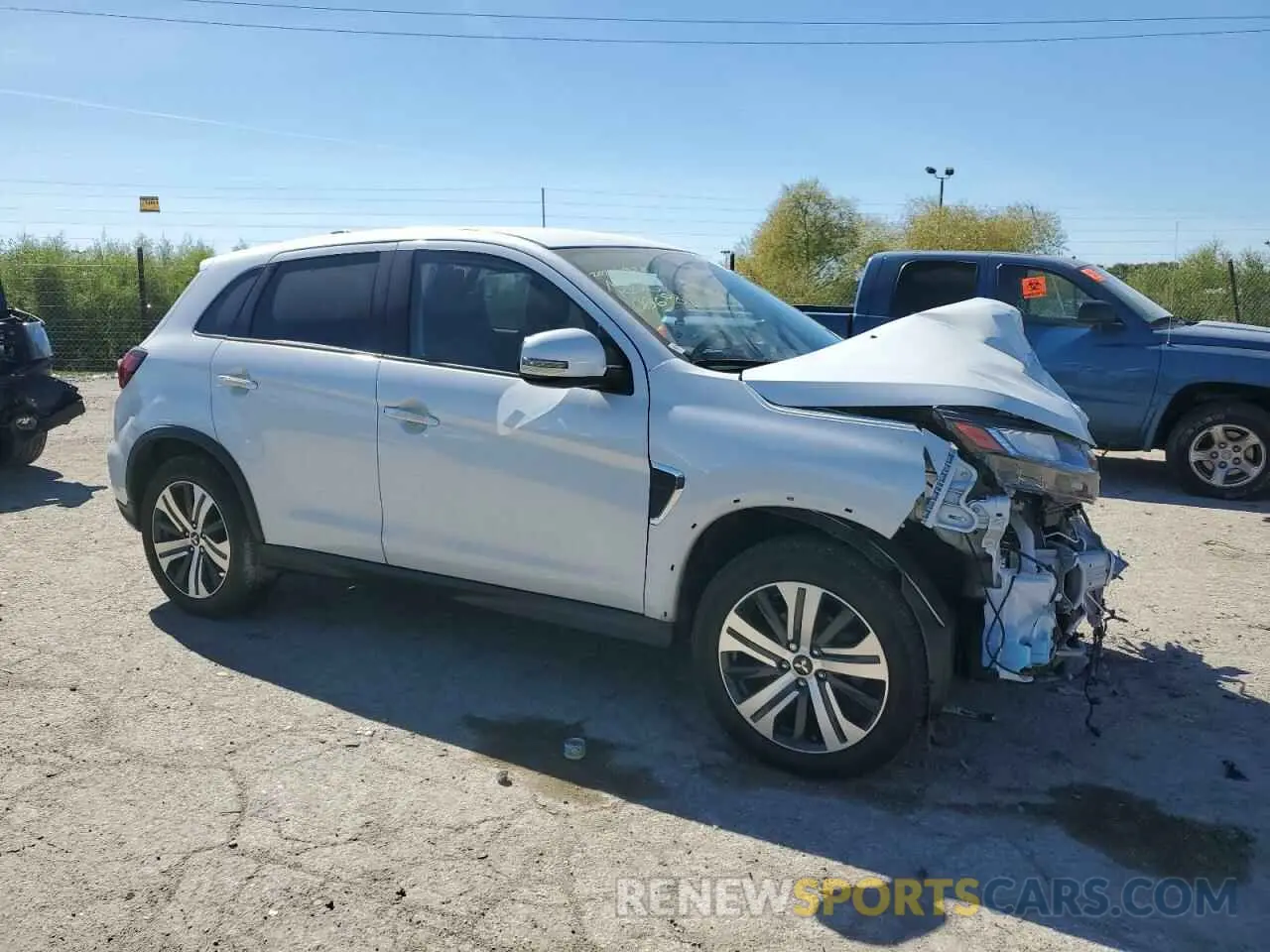 4 fotografías del automóvil dañado JA4ARUAU2PU006981 MITSUBISHI OUTLANDER 2023