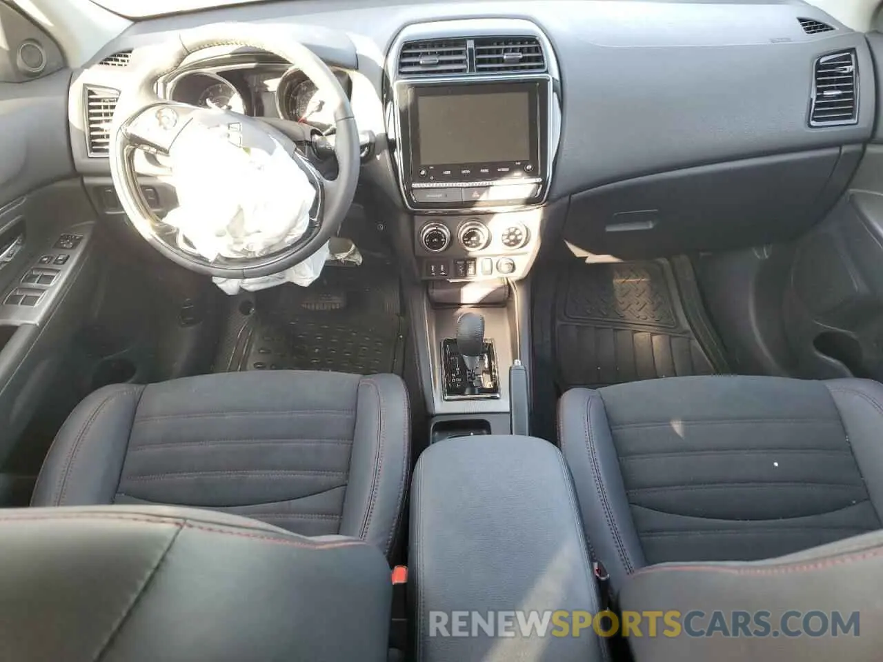 8 fotografías del automóvil dañado JA4ARUAU2PU006981 MITSUBISHI OUTLANDER 2023