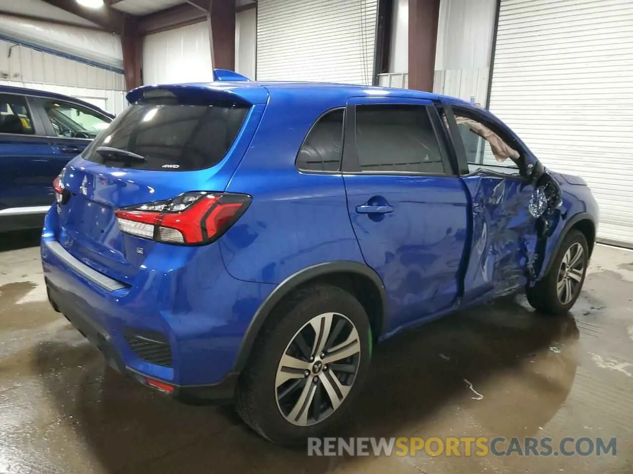 3 fotografías del automóvil dañado JA4ARUAU3PU009436 MITSUBISHI OUTLANDER 2023