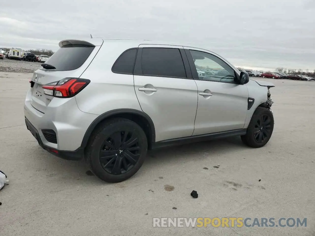 3 fotografías del automóvil dañado JA4ARUAU4PU003953 MITSUBISHI OUTLANDER 2023