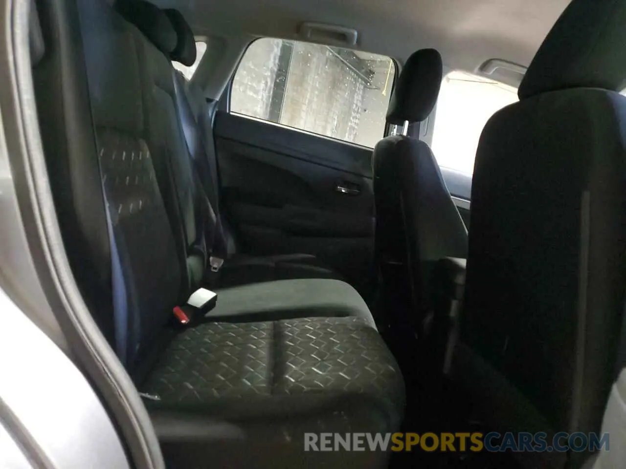 11 fotografías del automóvil dañado JA4ARUAU4PU012264 MITSUBISHI OUTLANDER 2023