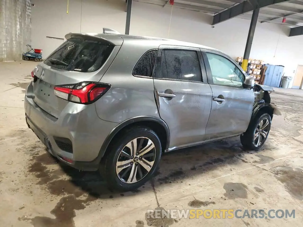 3 fotografías del automóvil dañado JA4ARUAU4PU012264 MITSUBISHI OUTLANDER 2023