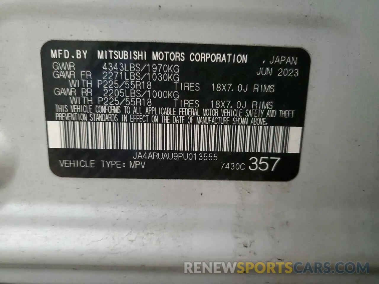 14 fotografías del automóvil dañado JA4ARUAU9PU013555 MITSUBISHI OUTLANDER 2023