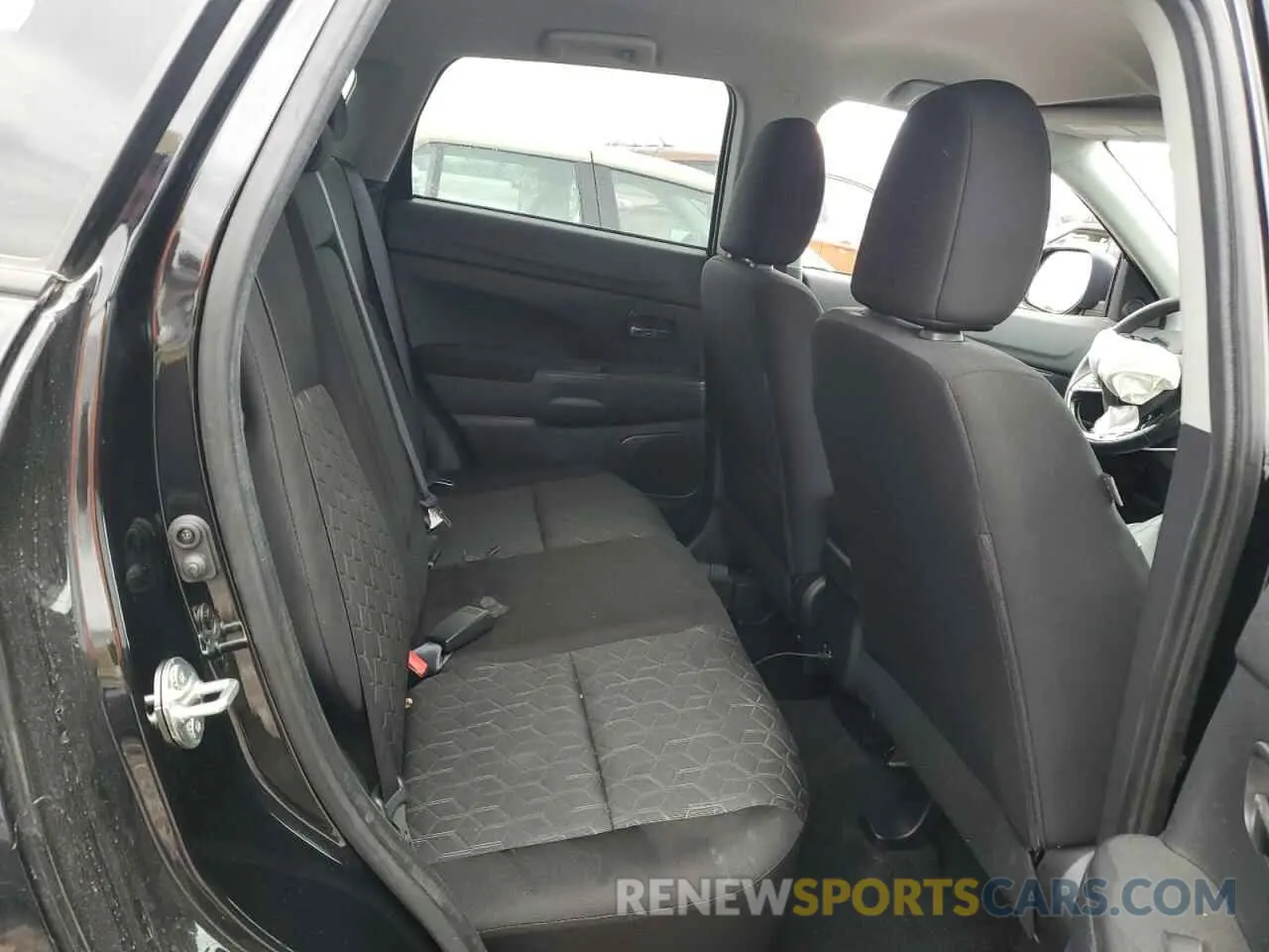 11 fotografías del automóvil dañado JA4ARUAU9PU014513 MITSUBISHI OUTLANDER 2023