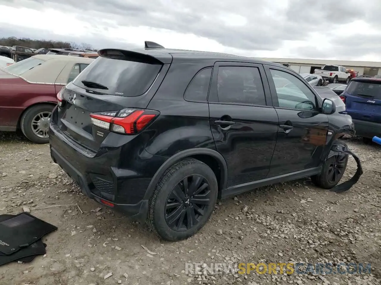 3 fotografías del automóvil dañado JA4ARUAU9PU014513 MITSUBISHI OUTLANDER 2023