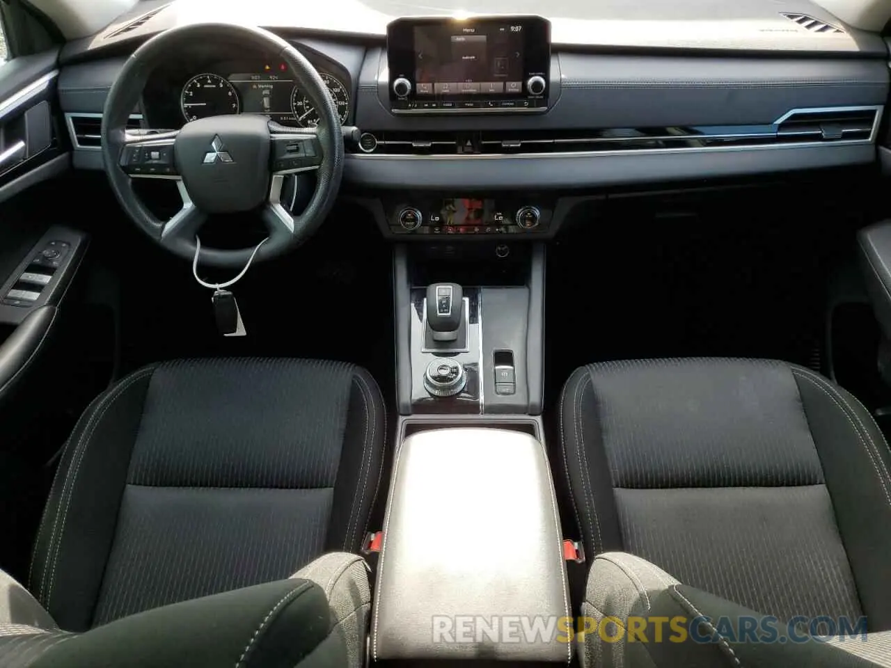 8 fotografías del automóvil dañado JA4J3TA81PZ045837 MITSUBISHI OUTLANDER 2023