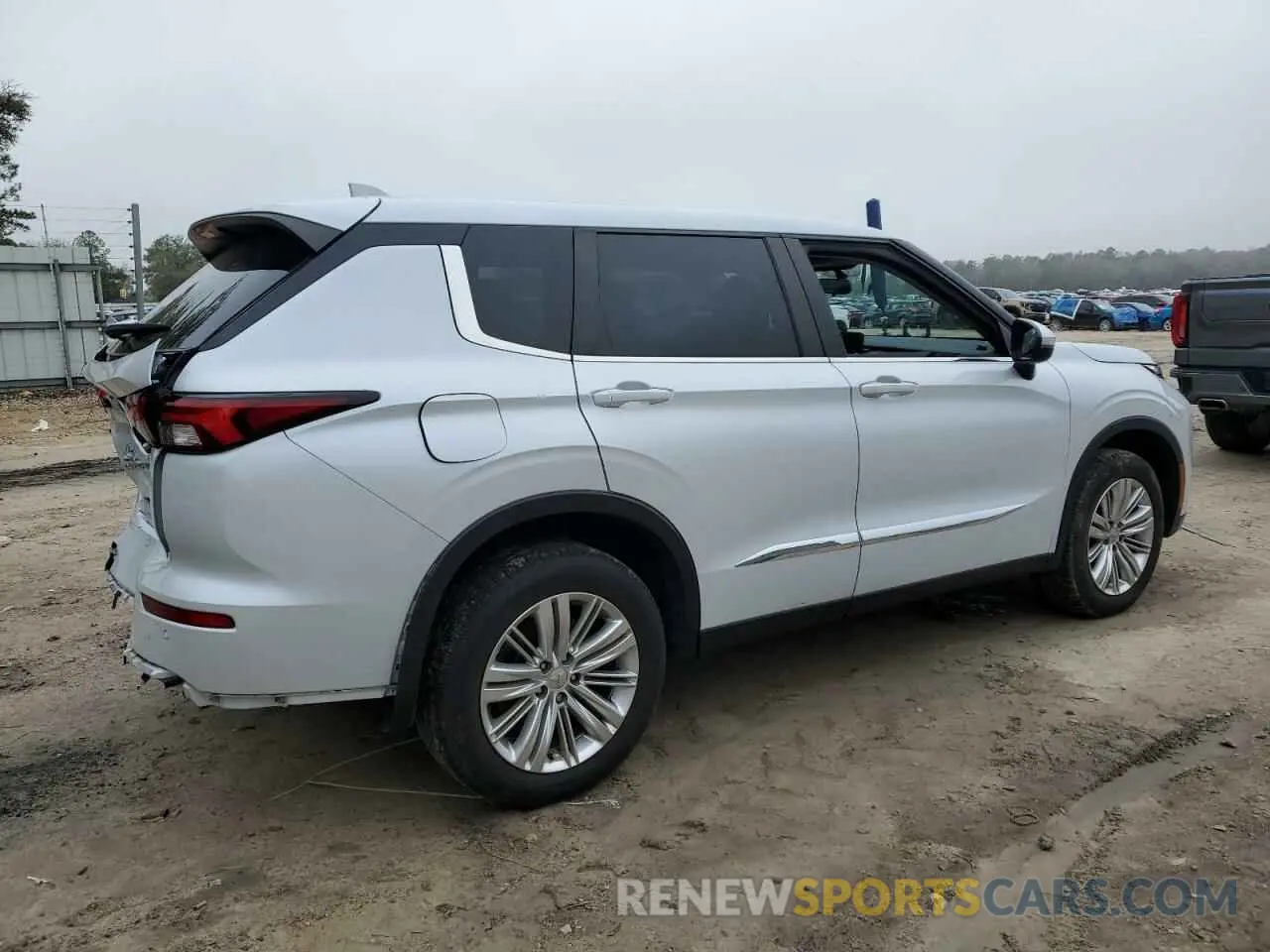 3 fotografías del automóvil dañado JA4J3TA85PZ010816 MITSUBISHI OUTLANDER 2023