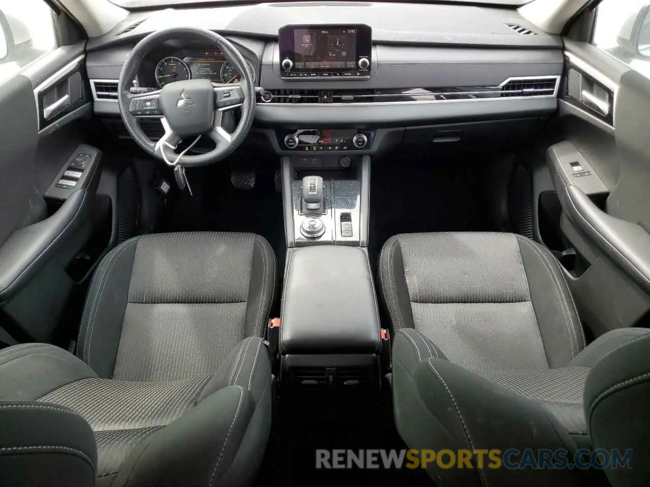 8 fotografías del automóvil dañado JA4J3TA85PZ062124 MITSUBISHI OUTLANDER 2023