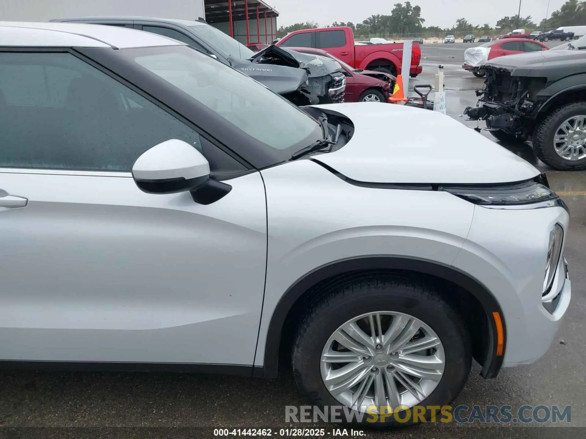 19 fotografías del automóvil dañado JA4J3TA86PZ027866 MITSUBISHI OUTLANDER 2023